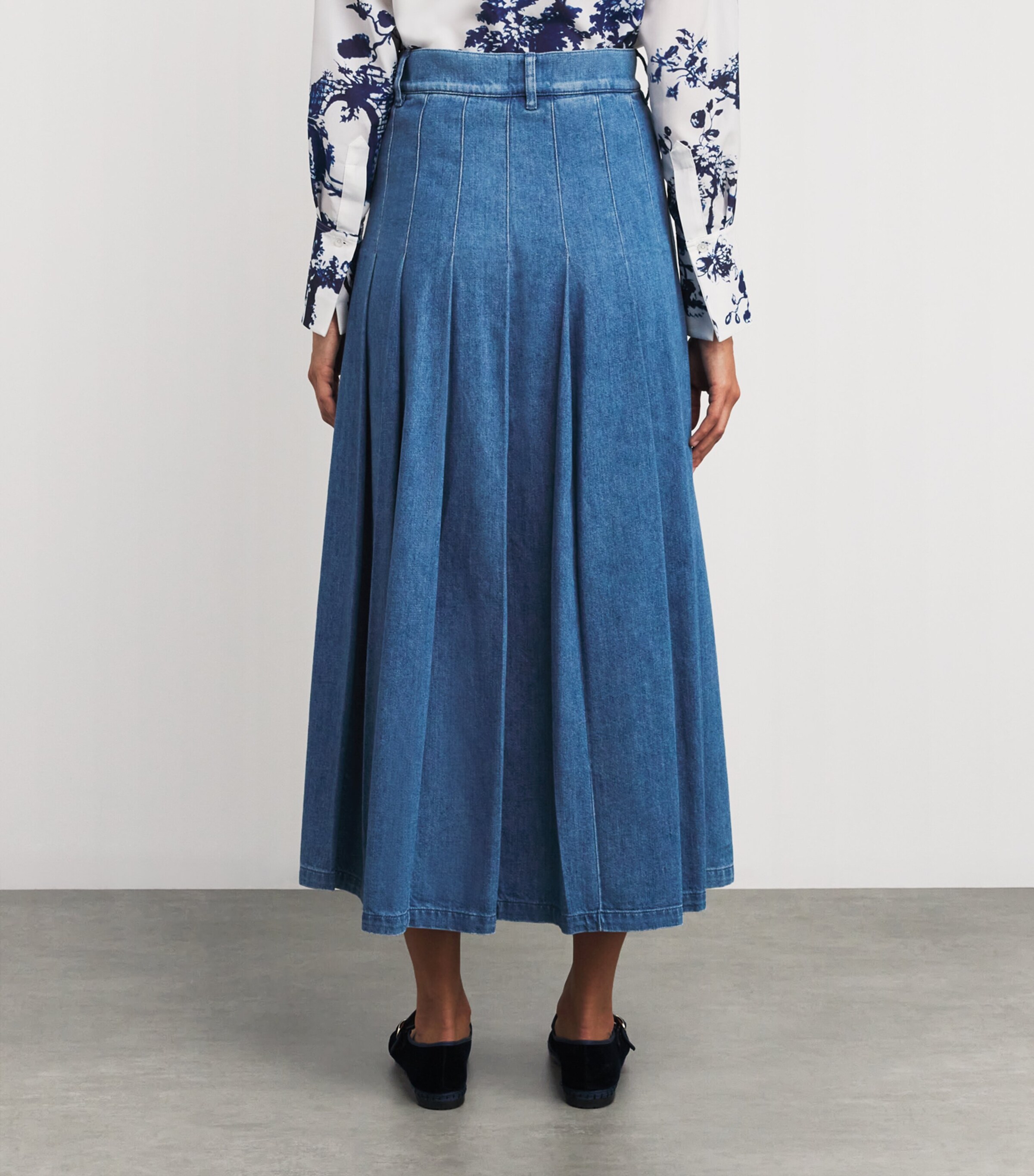 Weekend Max Mara Pleated Denim Skirt | Women Clothing | Skirts | Midi Skirts | Pleated Skirts | Women New In | Womens Clothing | Designers | Weekend Max Mara Weekend Max Mara Pleated Denim Skirt | Women Clothing | Skirts | Midi Skirts | Pleated Skirts | Women New In | Womens Clothing | Designers | Weekend Max Mara