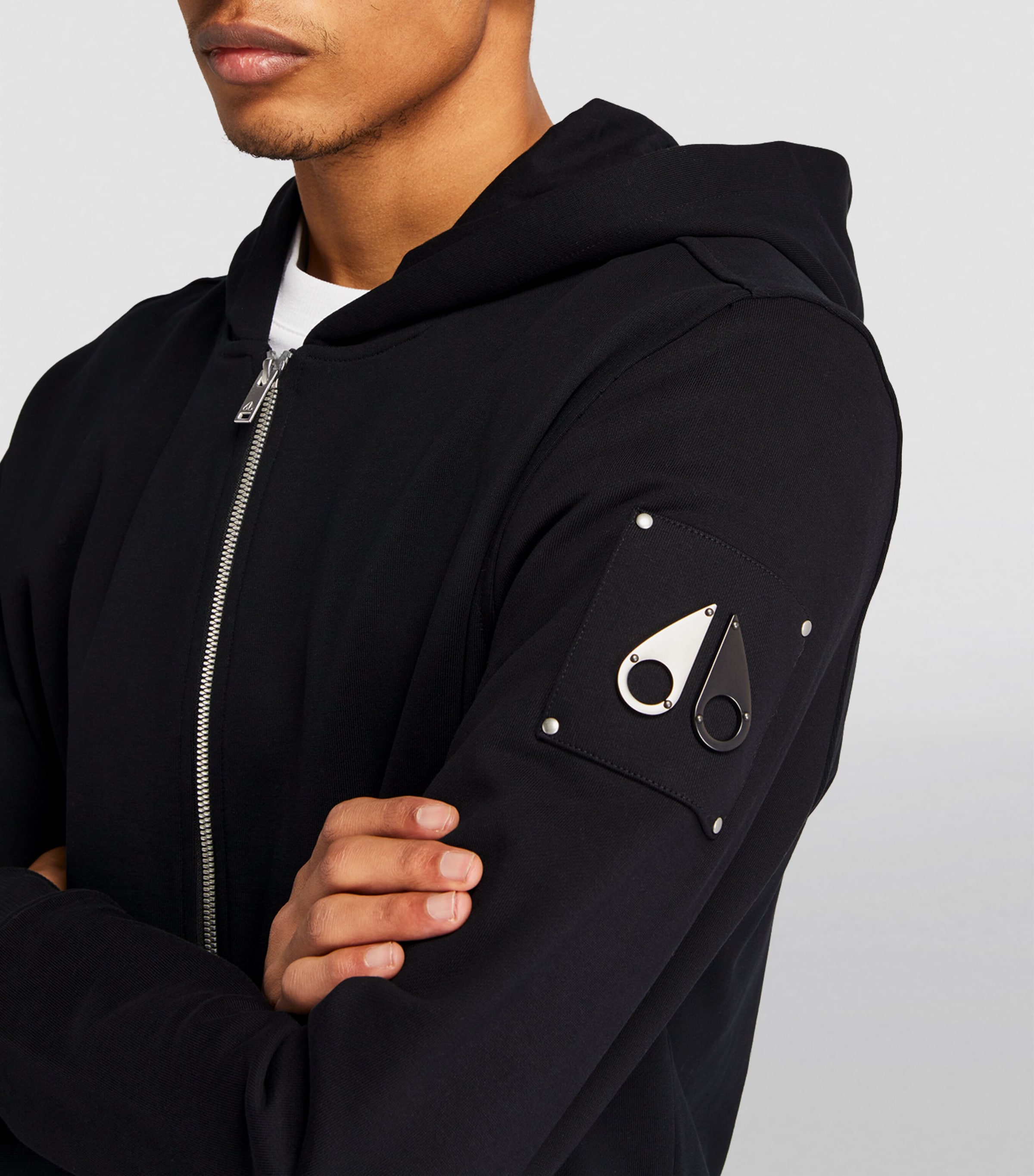 MOOSE KNUCKLES ジップ アップ フロント ロゴ パーカー ブラック Moose Knuckles Logo Zip-Up Hoodie | Harrods US