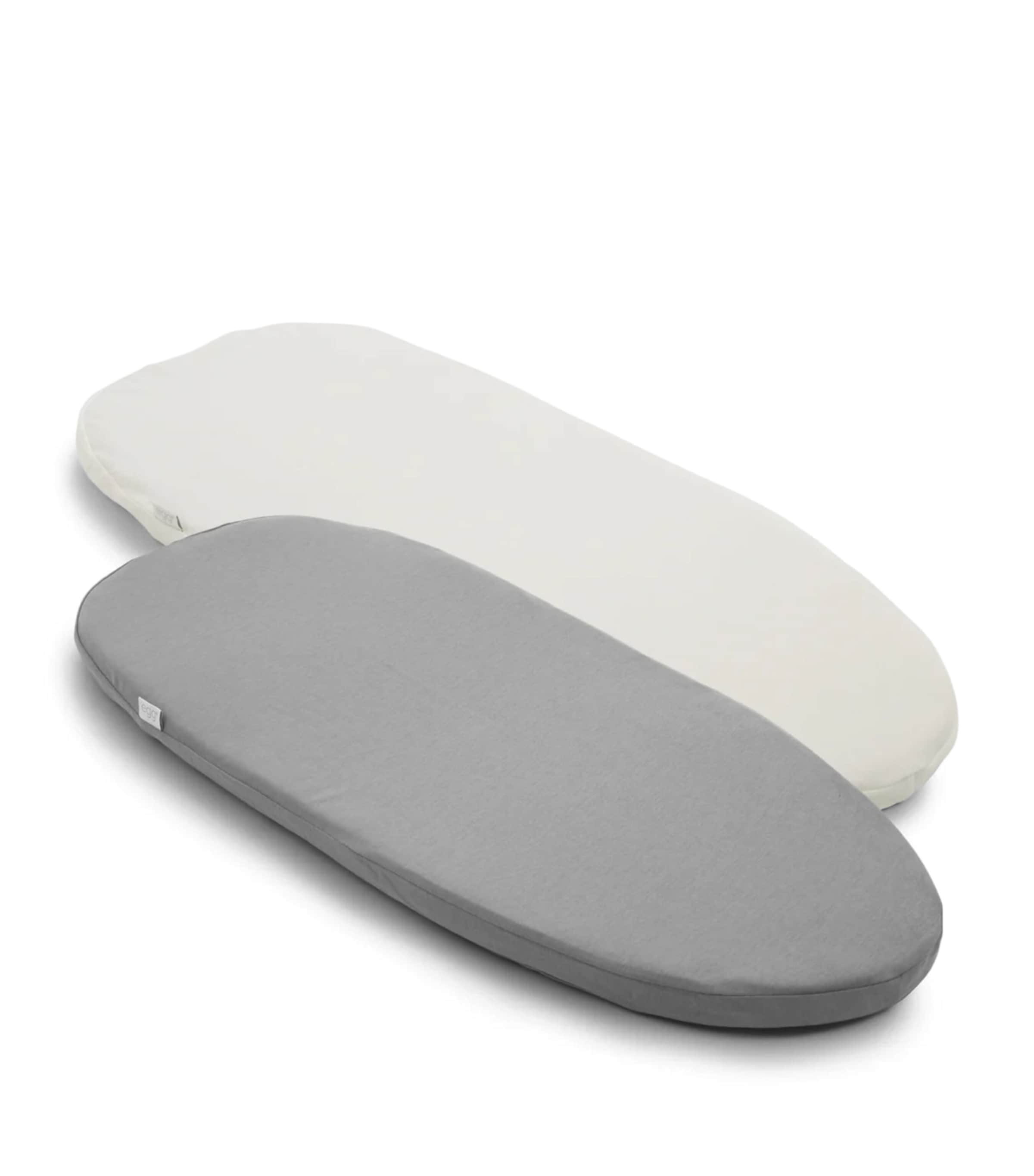 Egg x Aston Martin egg3 Snuggle Bundle Grey Image 13