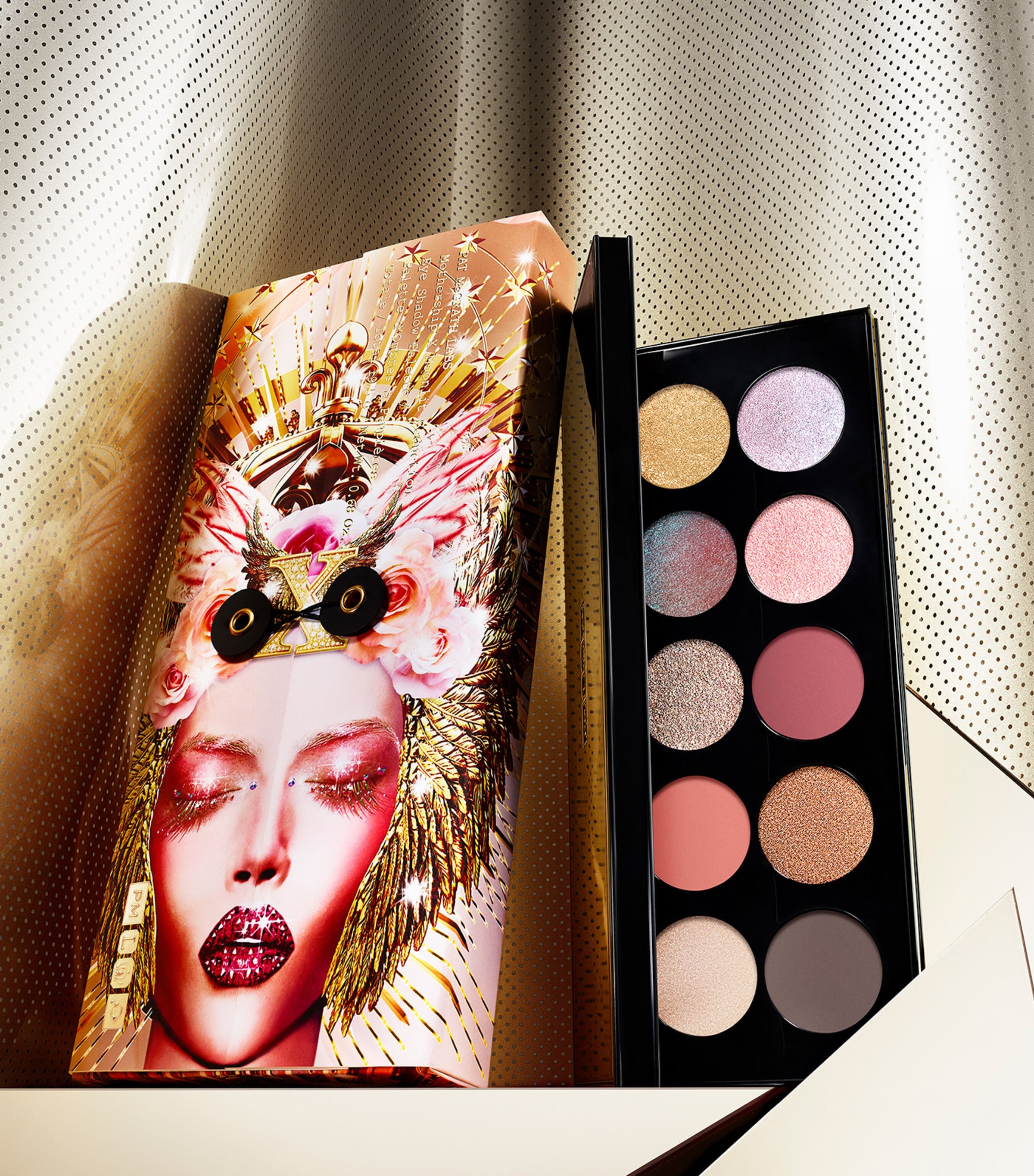 パットマクグラスラブス　MOTHERSHIP X PAT MCGRATH LABS Mothership X Eyeshadow Palette | Harrods UK