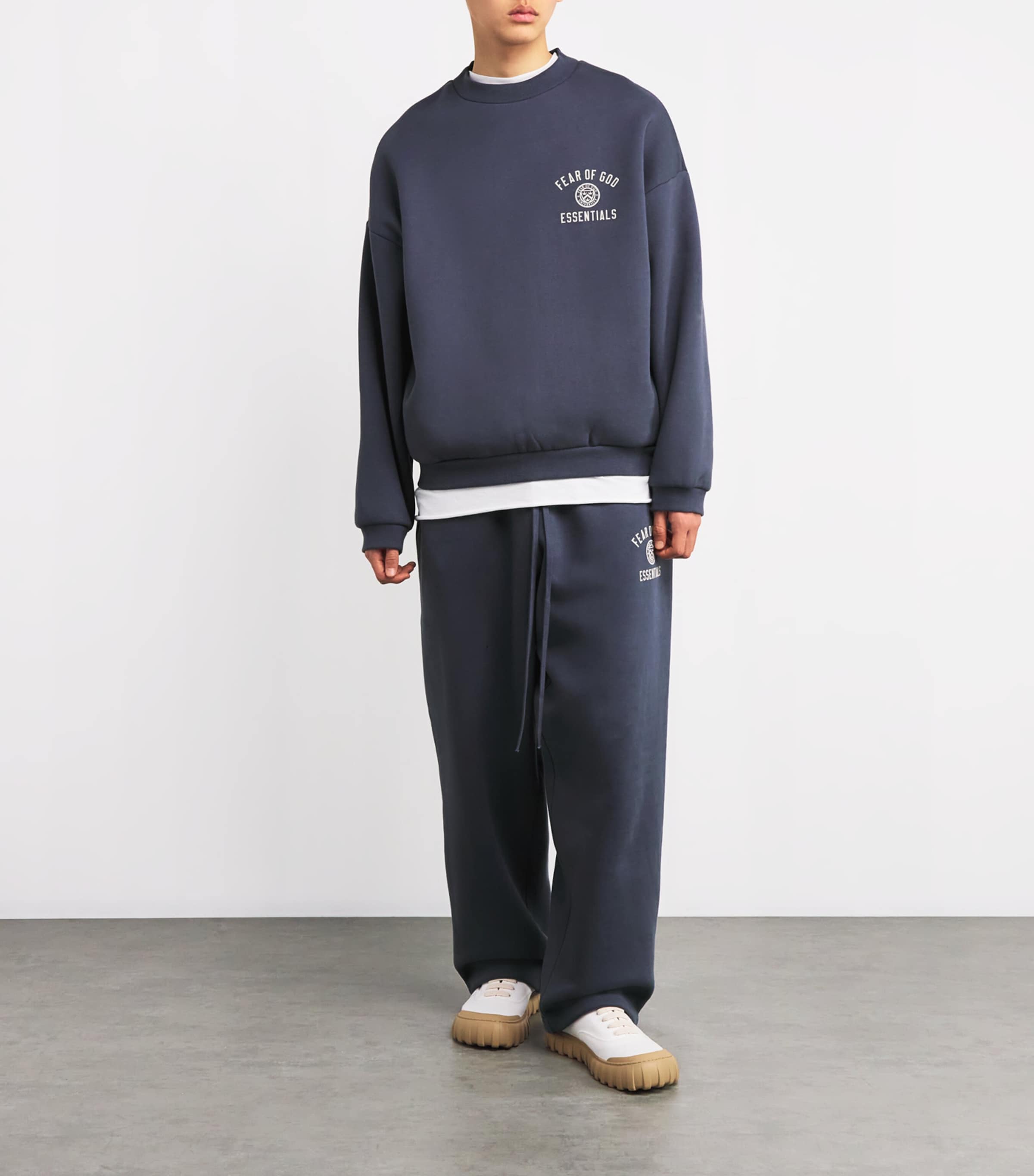 FEAR OF GOD ESSENTIALS Mens University Crest Logo Sweatshirt Marine Image 2