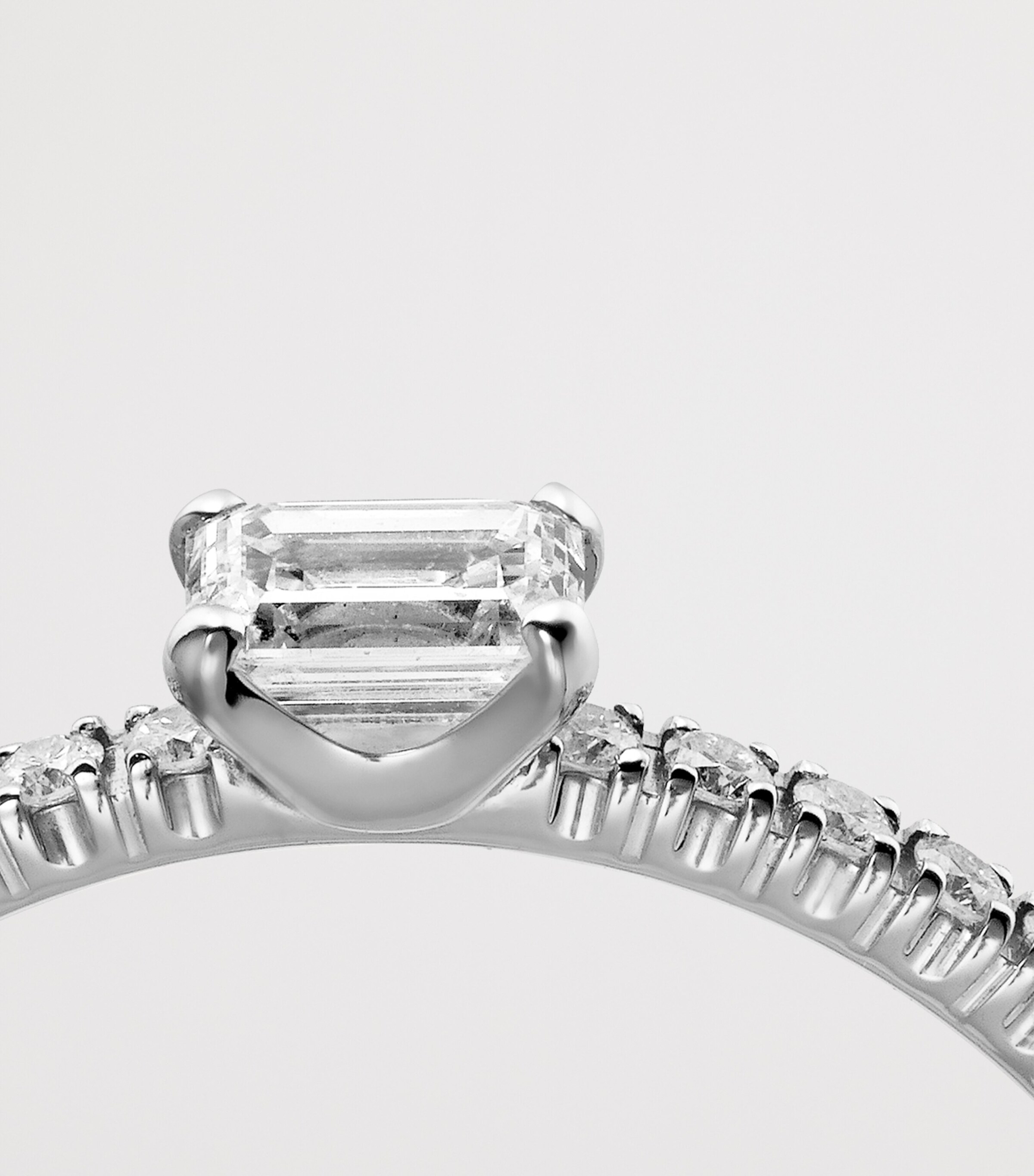 Cartier White Gold and Diamond Etincelle de Cartier Ring White Gold Image 8