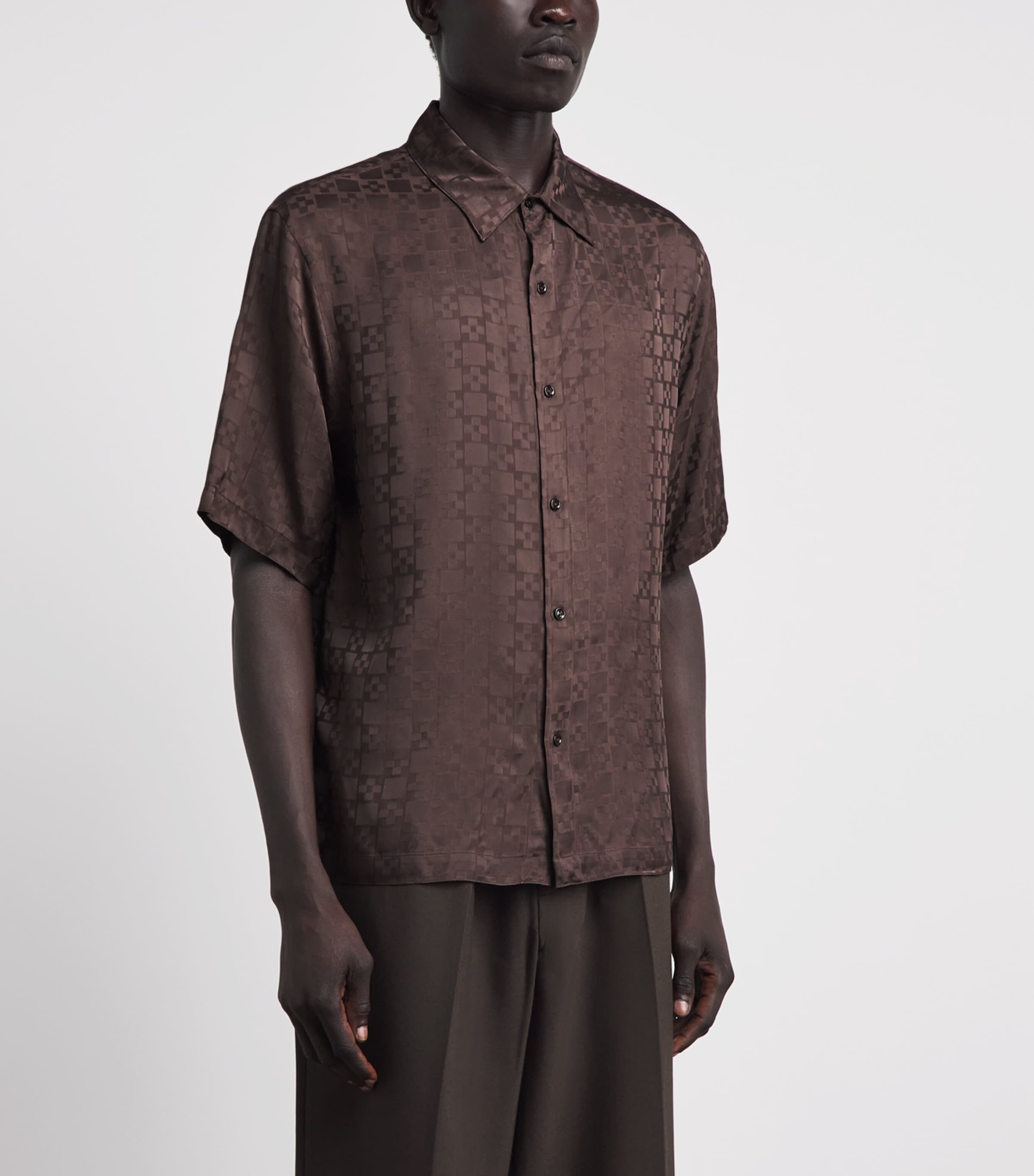 Sandro Paris Mens Jacquard Cross Short-Sleeve Shirt Chocolate Image 4