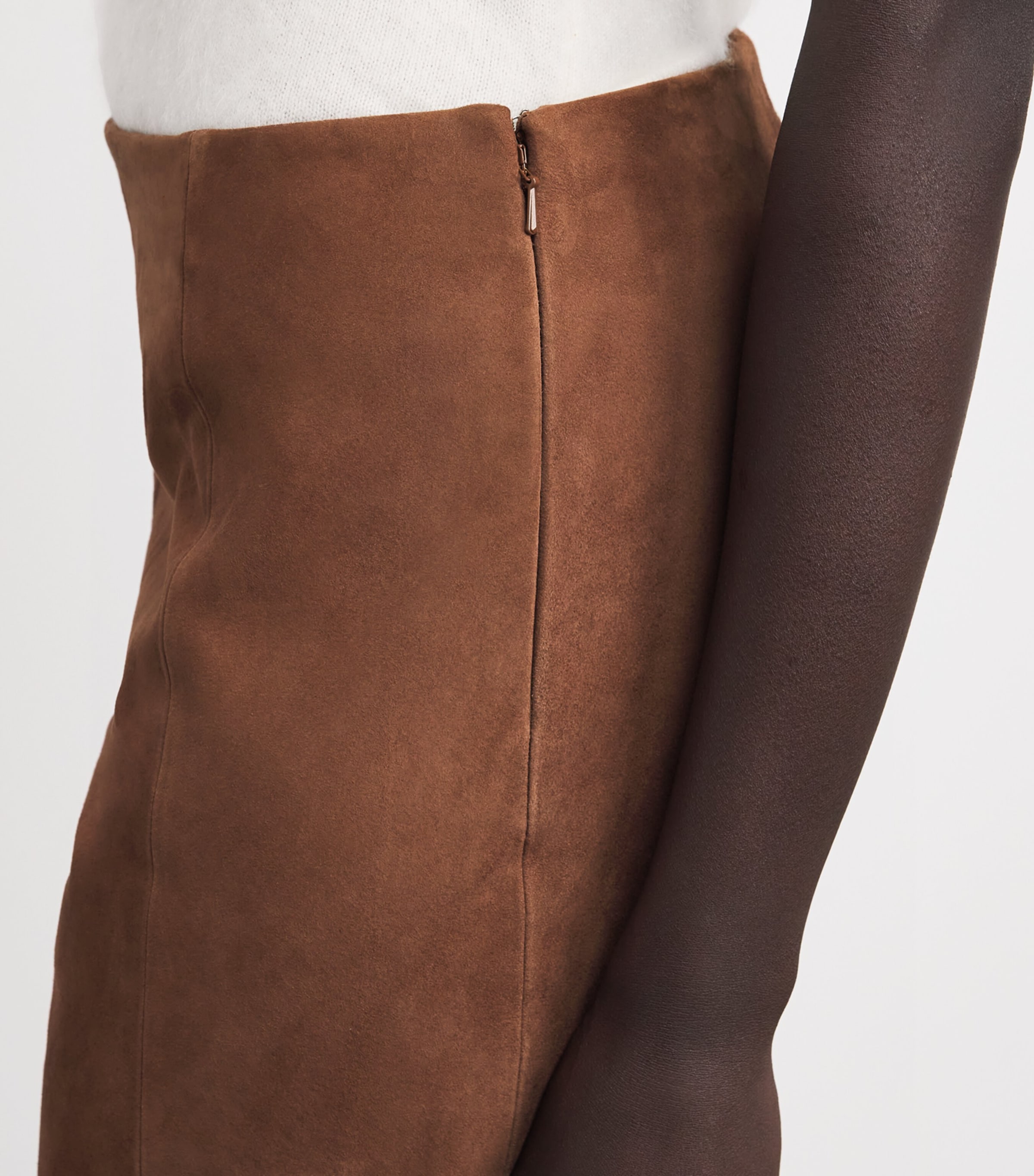 Lambskin Suede Slim Trousers D3G-CARAMEL Image 6