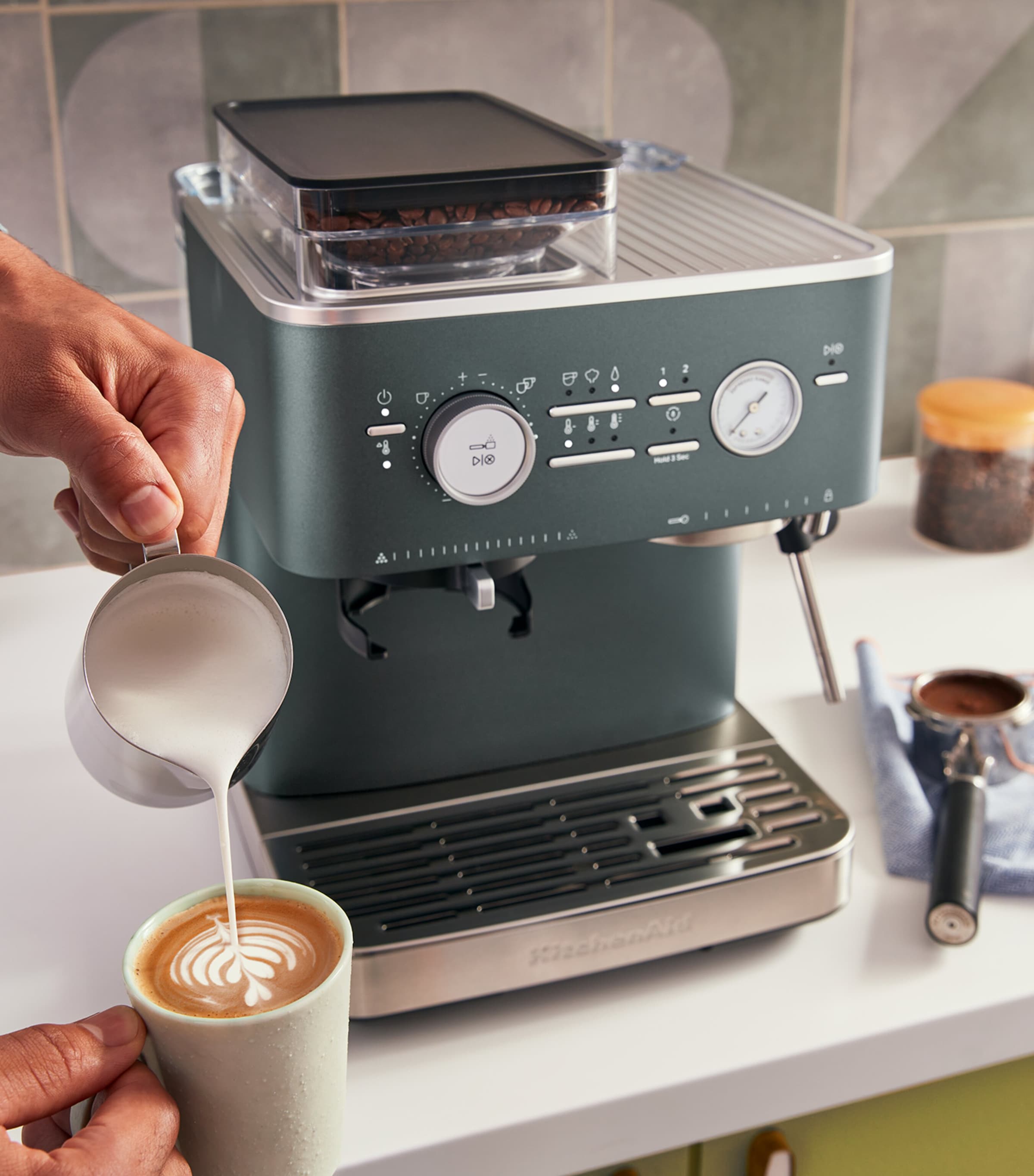 KitchenAid Semi Automatic Espresso Machine with Burr Grinder Juniper Image 10