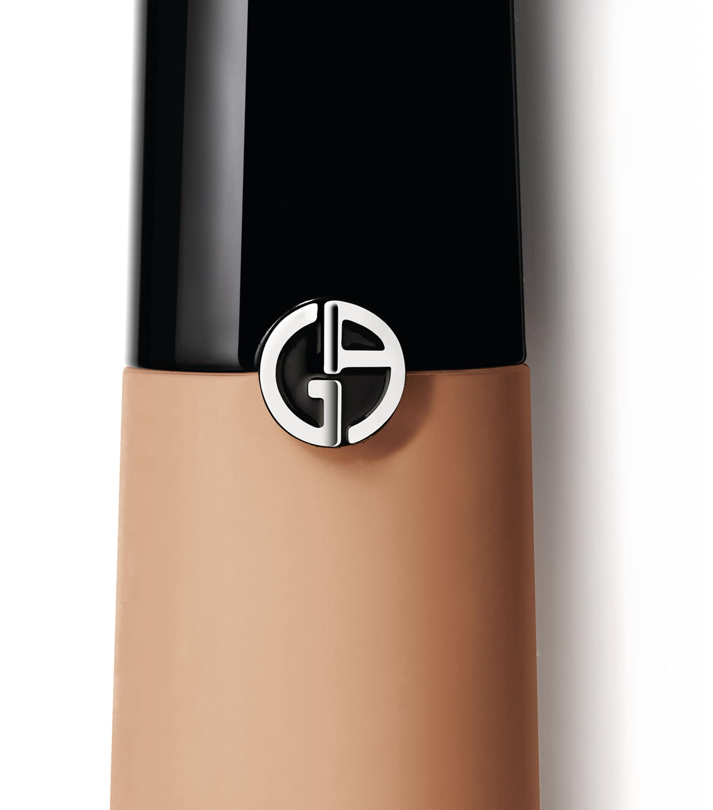 Armani Luminous Silk Concealer | Make-up | Face | Concealers | Designers | Armani Armani Luminous Silk Concealer | Make-up | Face | Concealers | Designers | Armani