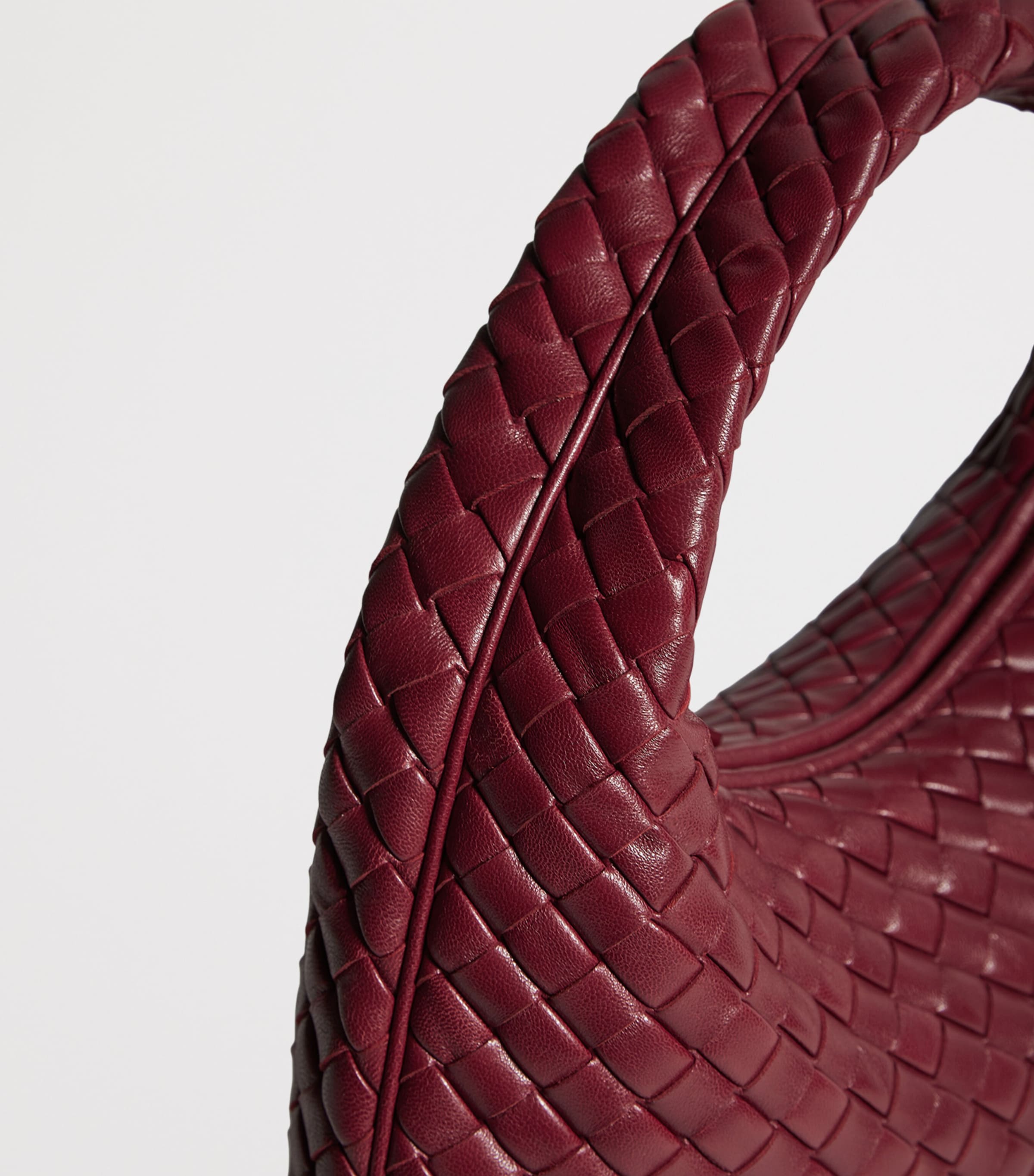 Bottega Veneta Womens Small Leather Veneta Shoulder Bag Image 5