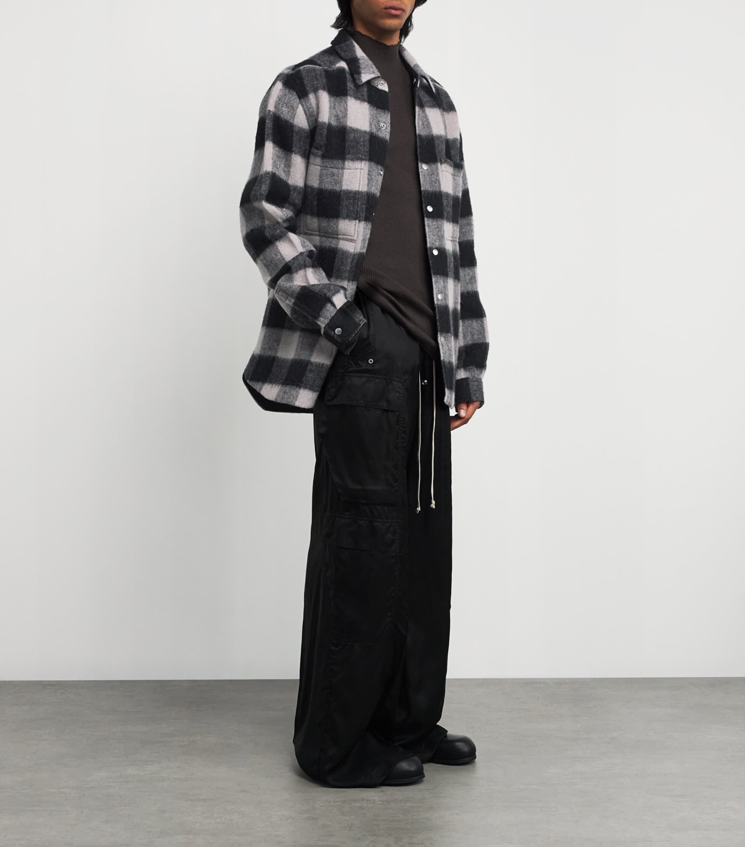Virgin Wool Check Overshirt BLACK PLAID Image 2
