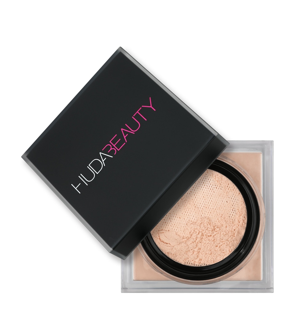 Huda Beauty Powders | Easy Bake Loose Powder | Harrods UK