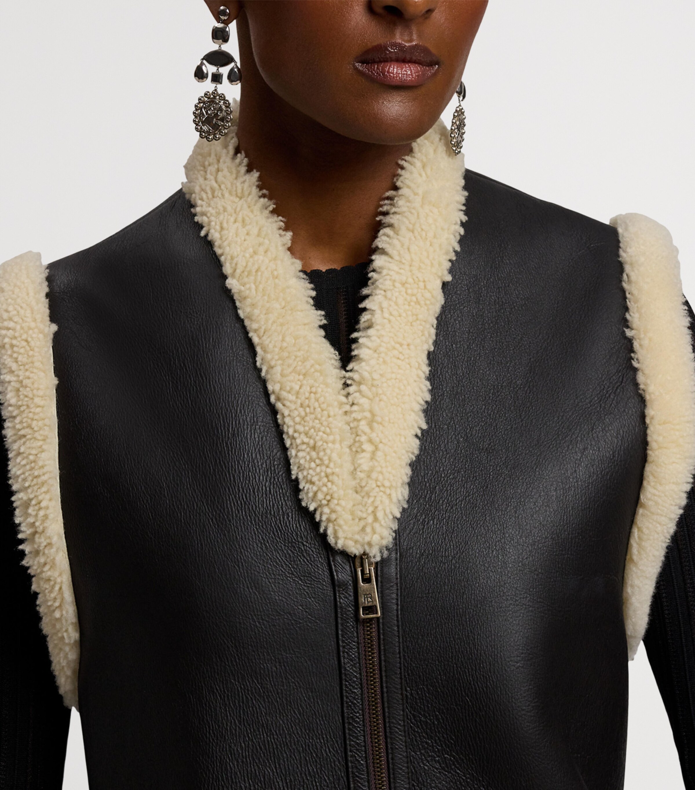 Shearling Tamlin Gilet DARK BROWN Image 8