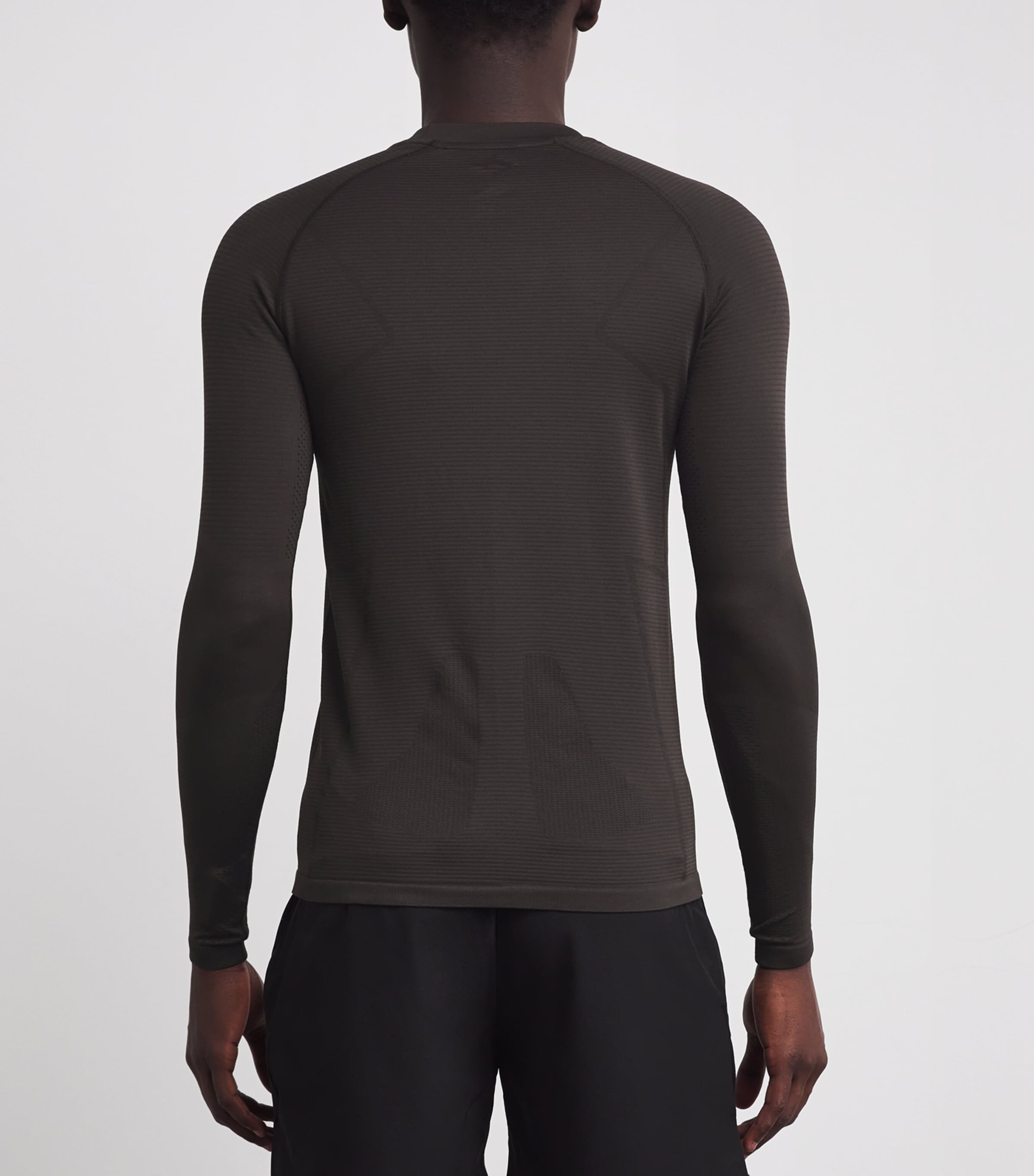 Long-Sleeve Seamless Uprising T-Shirt CHOCOLATE Image 4