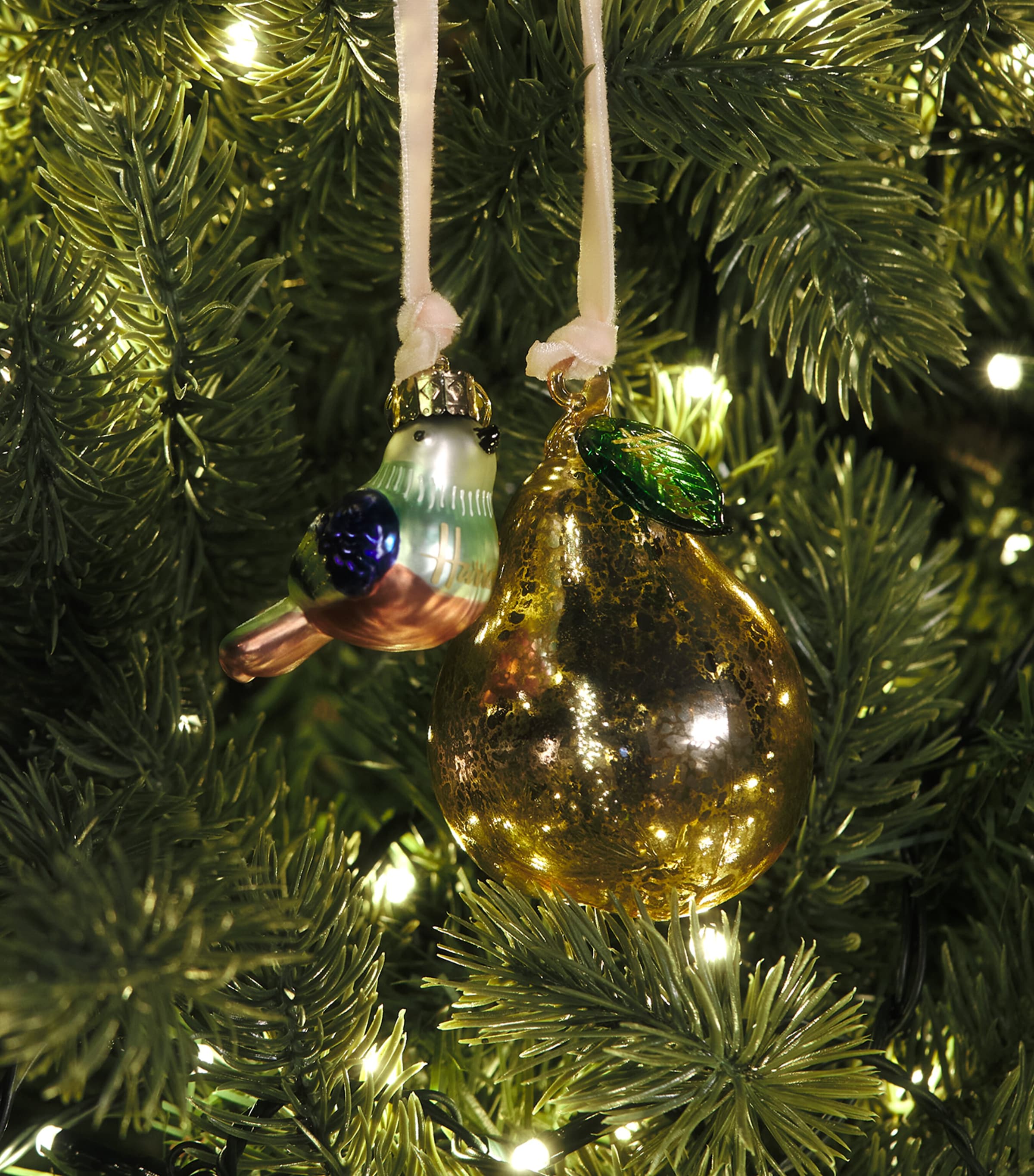Harrods Partridge and Pear Tree Decoration Green Image 3
