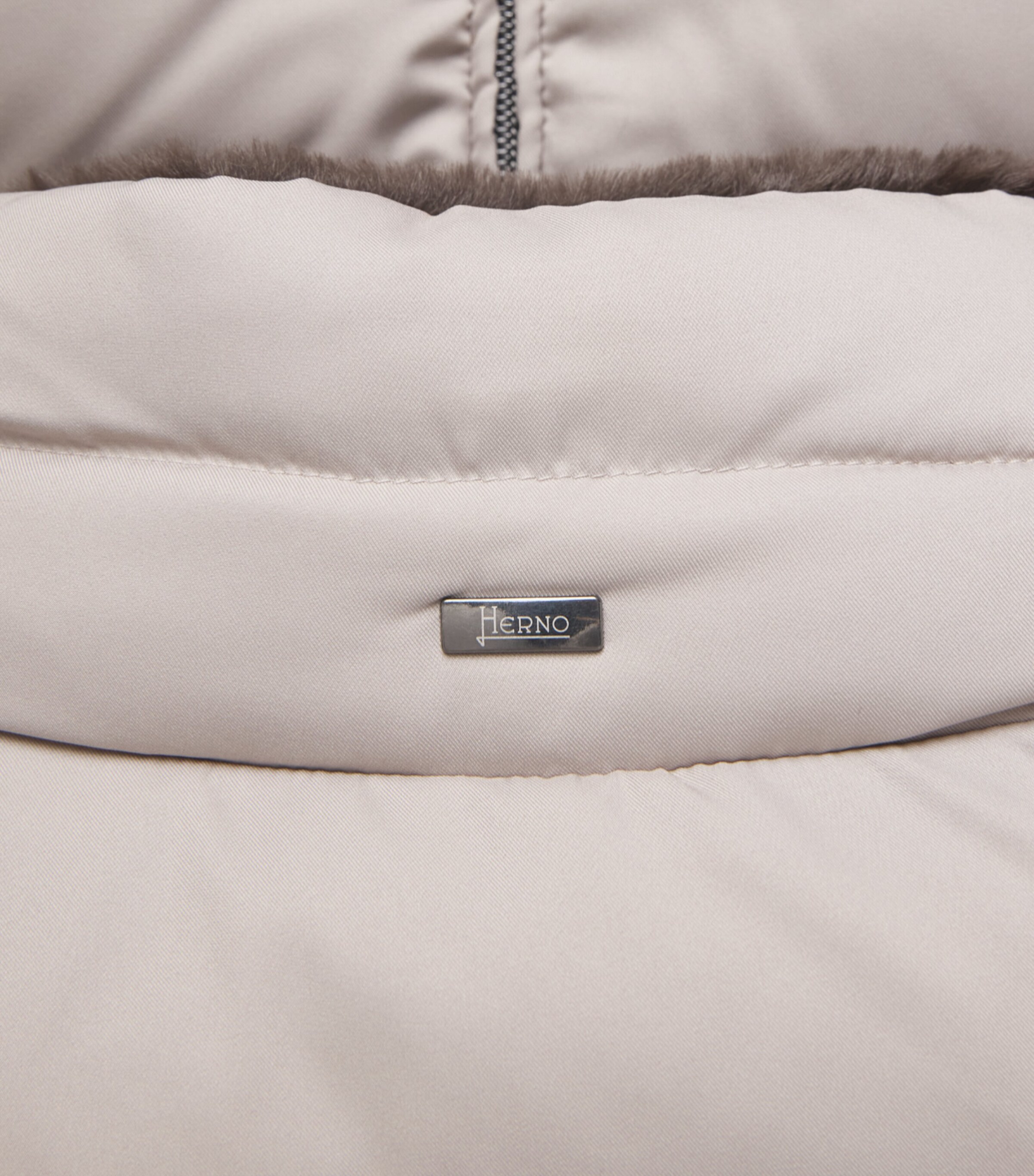 Herno Mens Down Quilted Gilet Grigio Perla Image 6