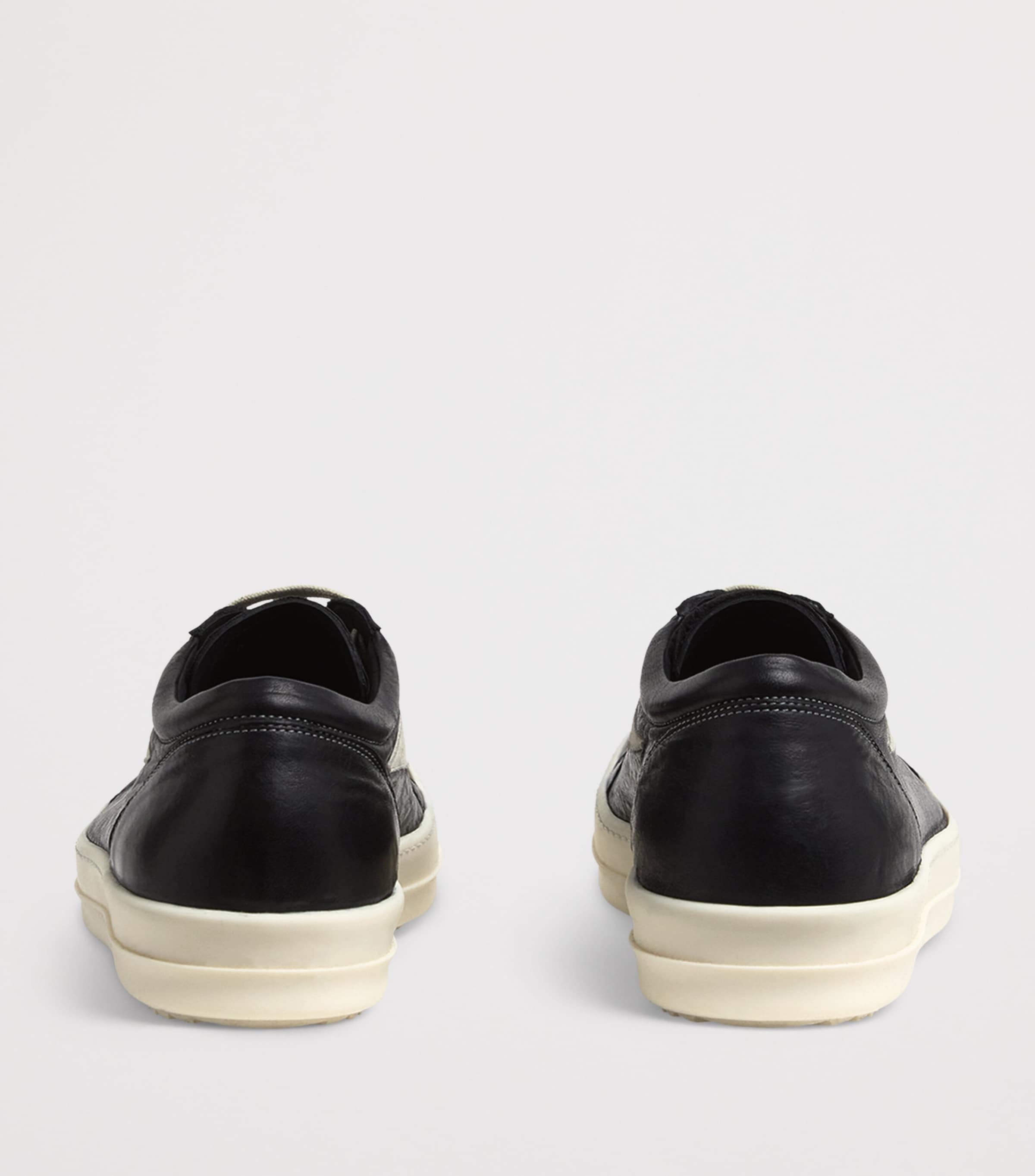 Tumbled Lambskin Vintage Low-Top Sneakers BLACK/MILK/MILK/ 911 Image 4