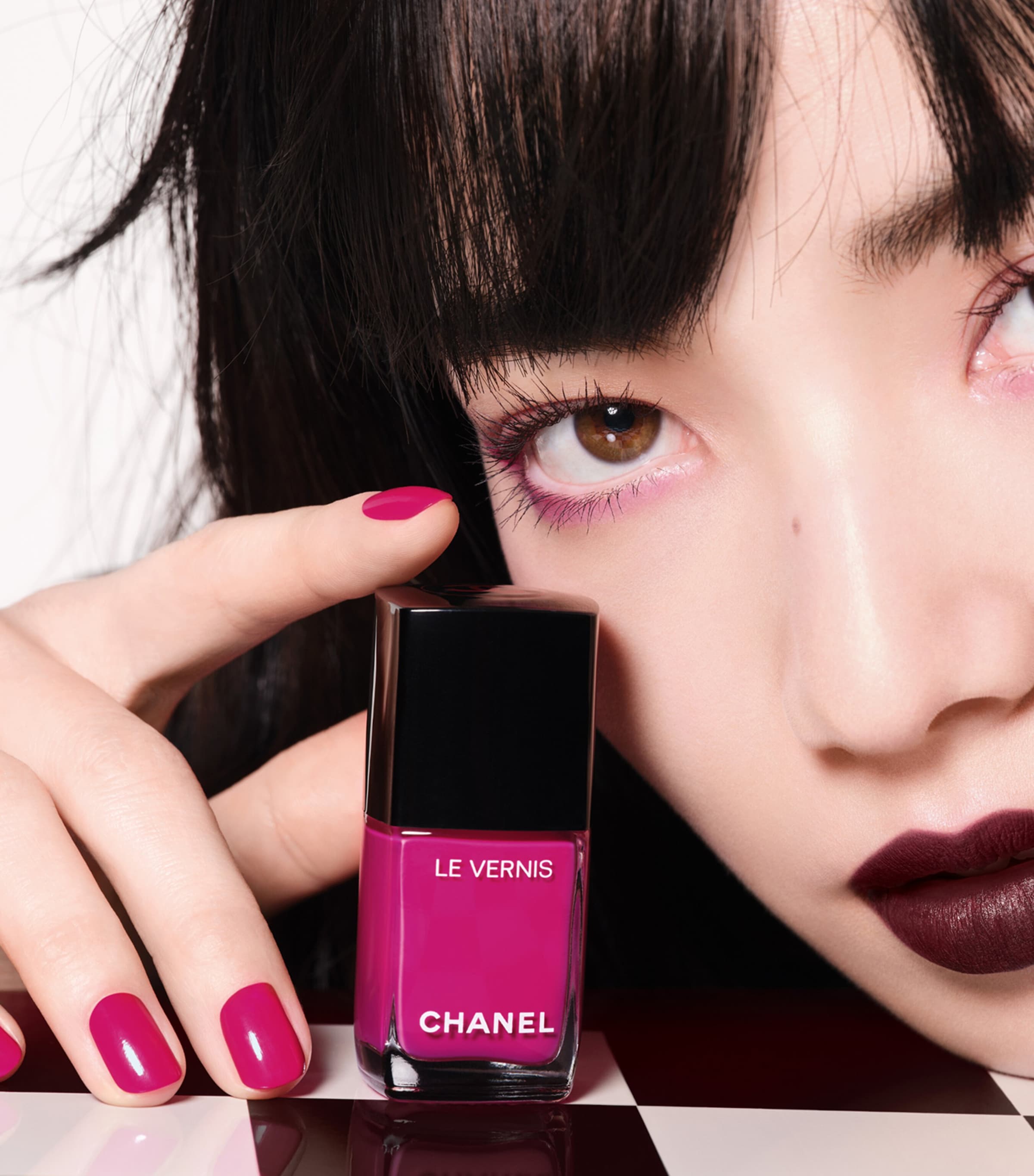 LE VERNIS Nail Colour 377 Image 4