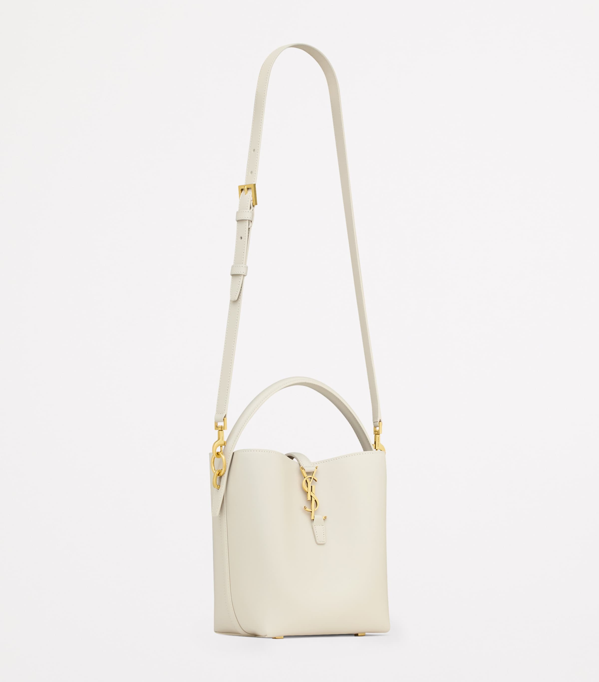 Small Calfskin Le 37 Bucket Bag 9207 Image 5