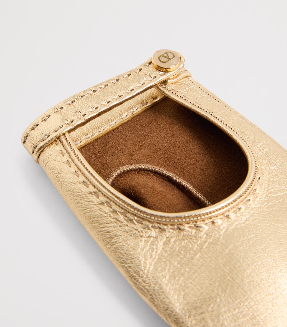 Leather VLogo Signature Driver Gloves AKU Image 4