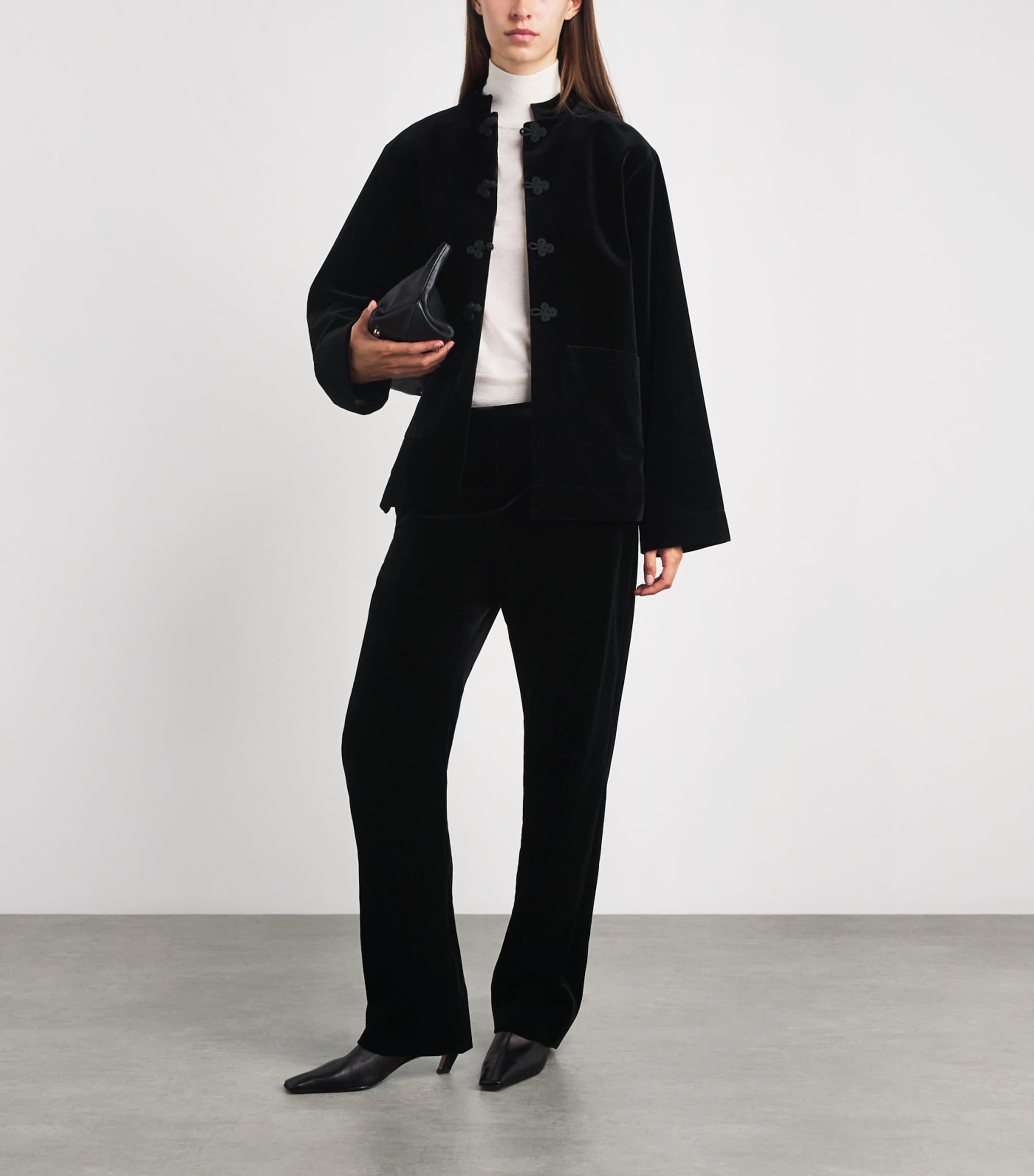 Róhe Womens Velvet Pankou-Closure Jacket Black Image 2
