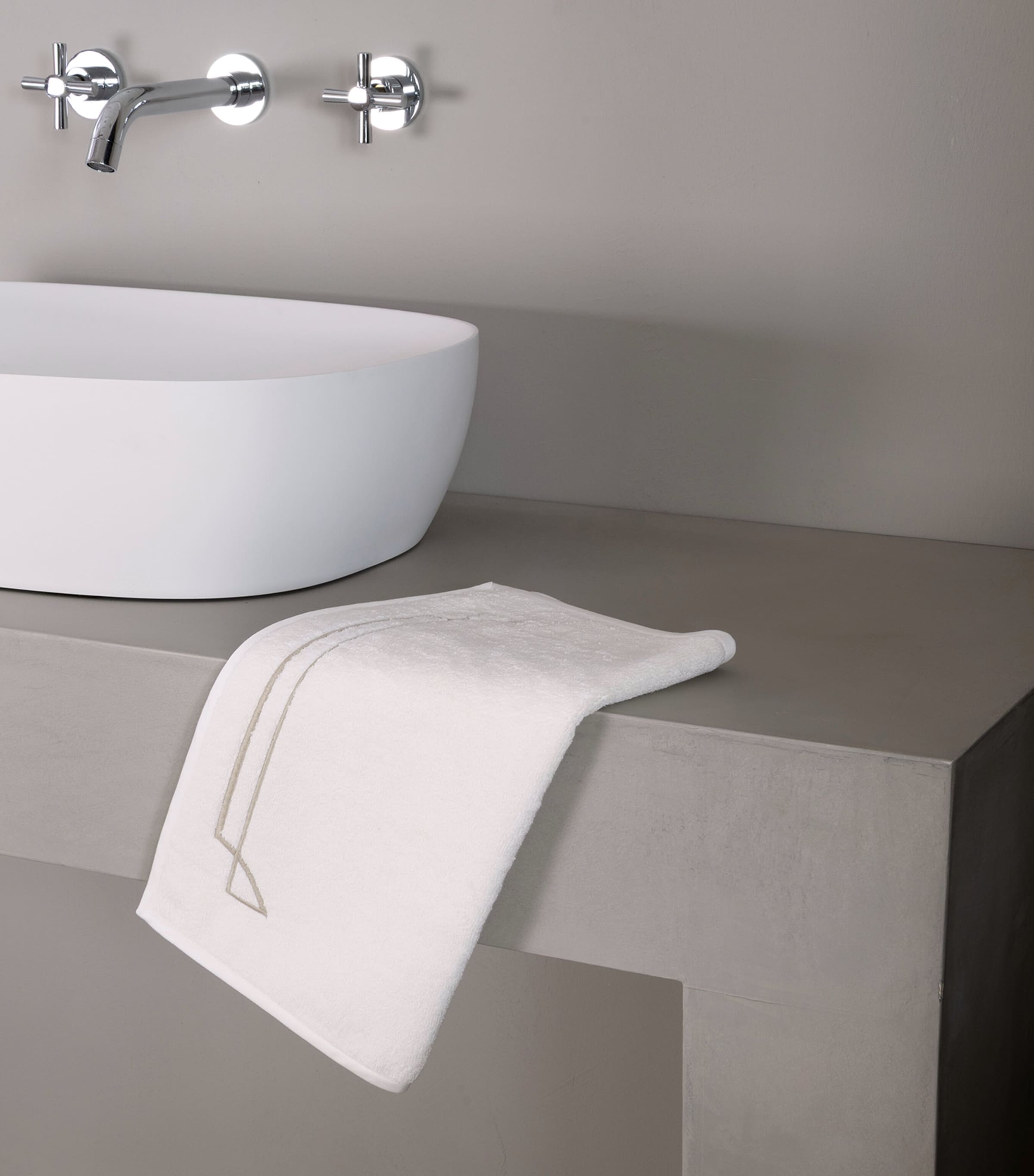 Frette Cotton Layering Embroidery Guest Towel (40cm x 60cm) Milk/savage B Image 2