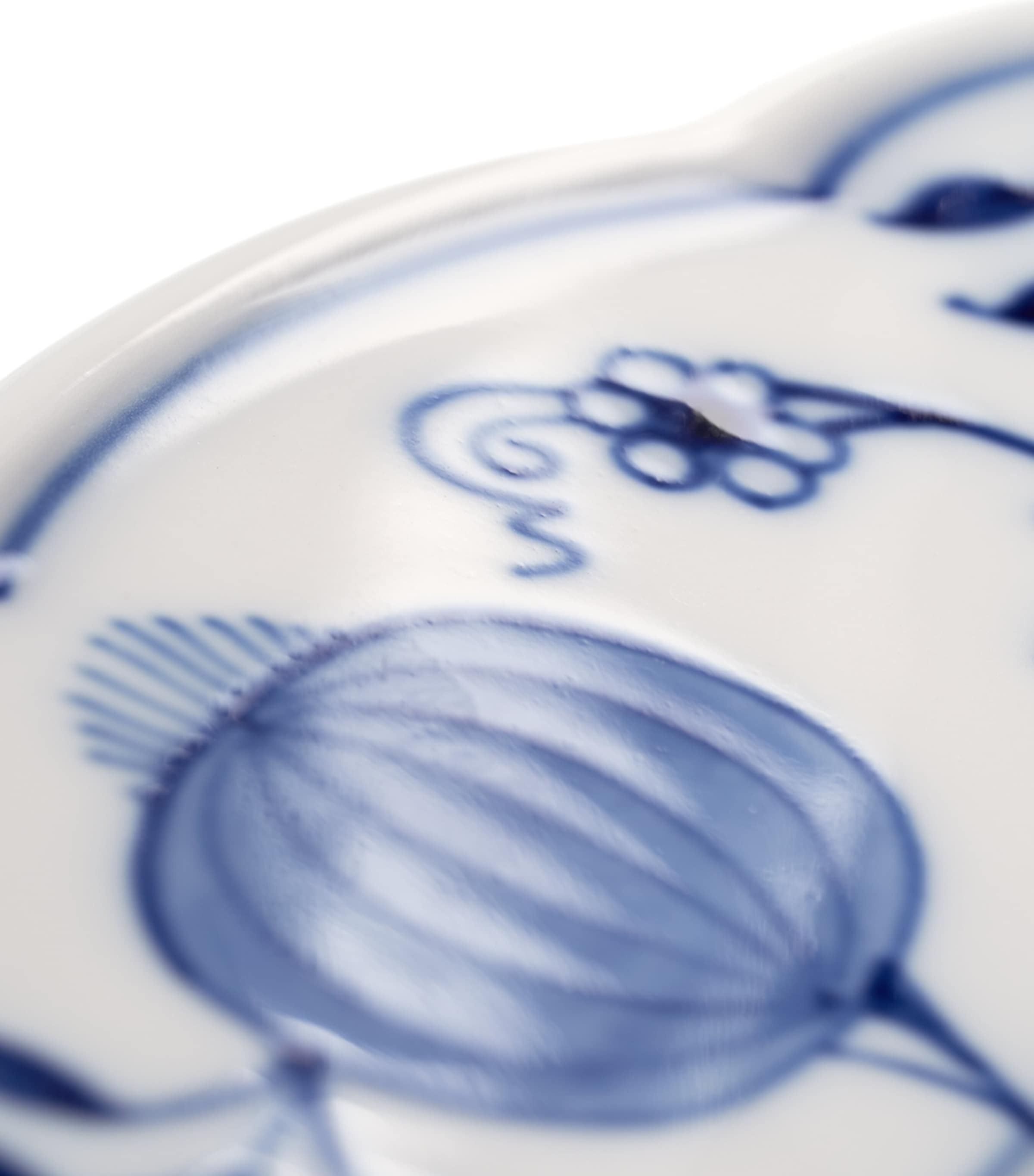 Meissen Porcelain Blue Onion Dinner Plate (28cm) | Harrods UK