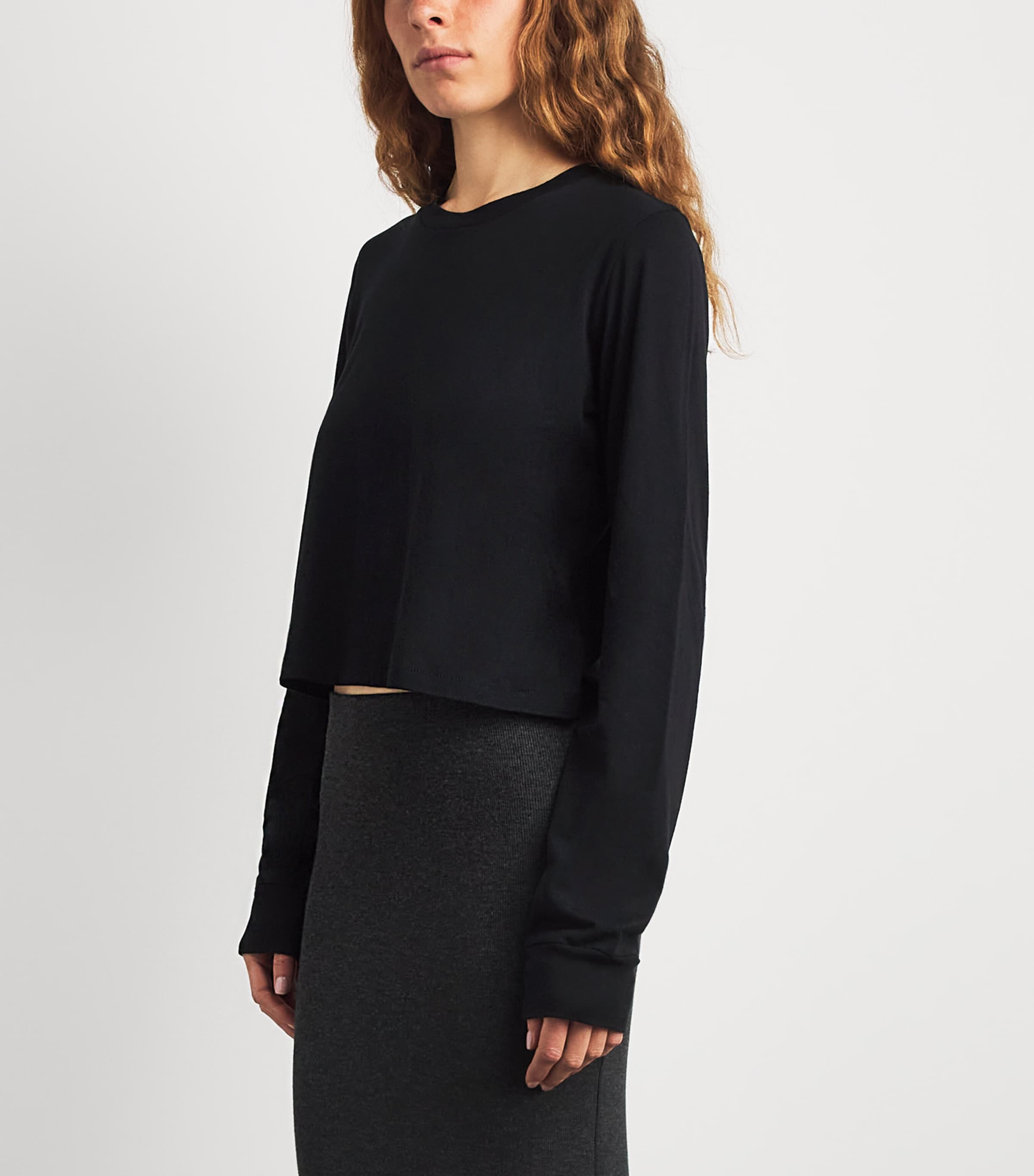 ÉTERNE Womens Long-Sleeve Cropped T-Shirt Black Image 4