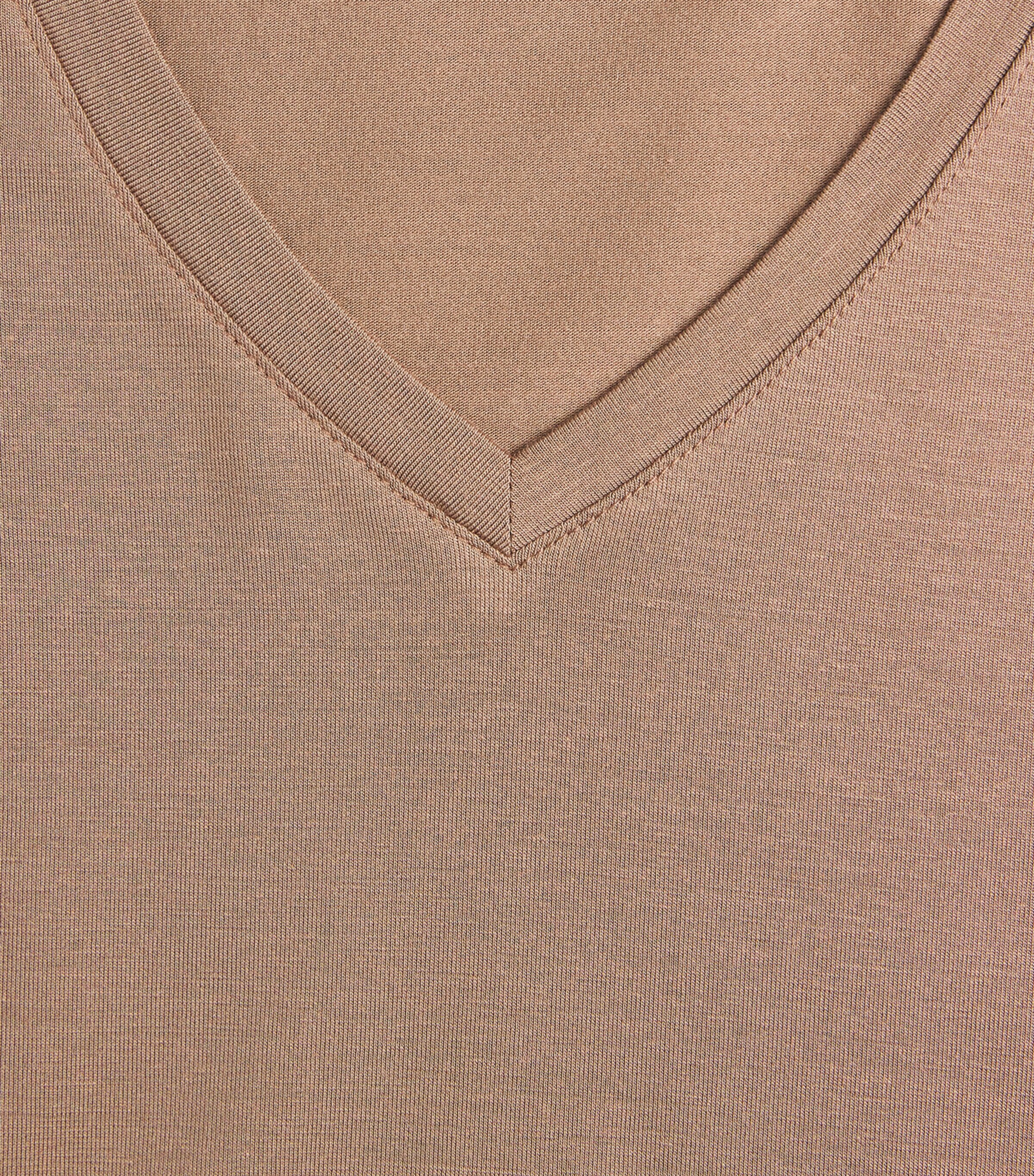 Derek Rose Mens Basel V-Neck Lounge T-Shirt Bro Image 6