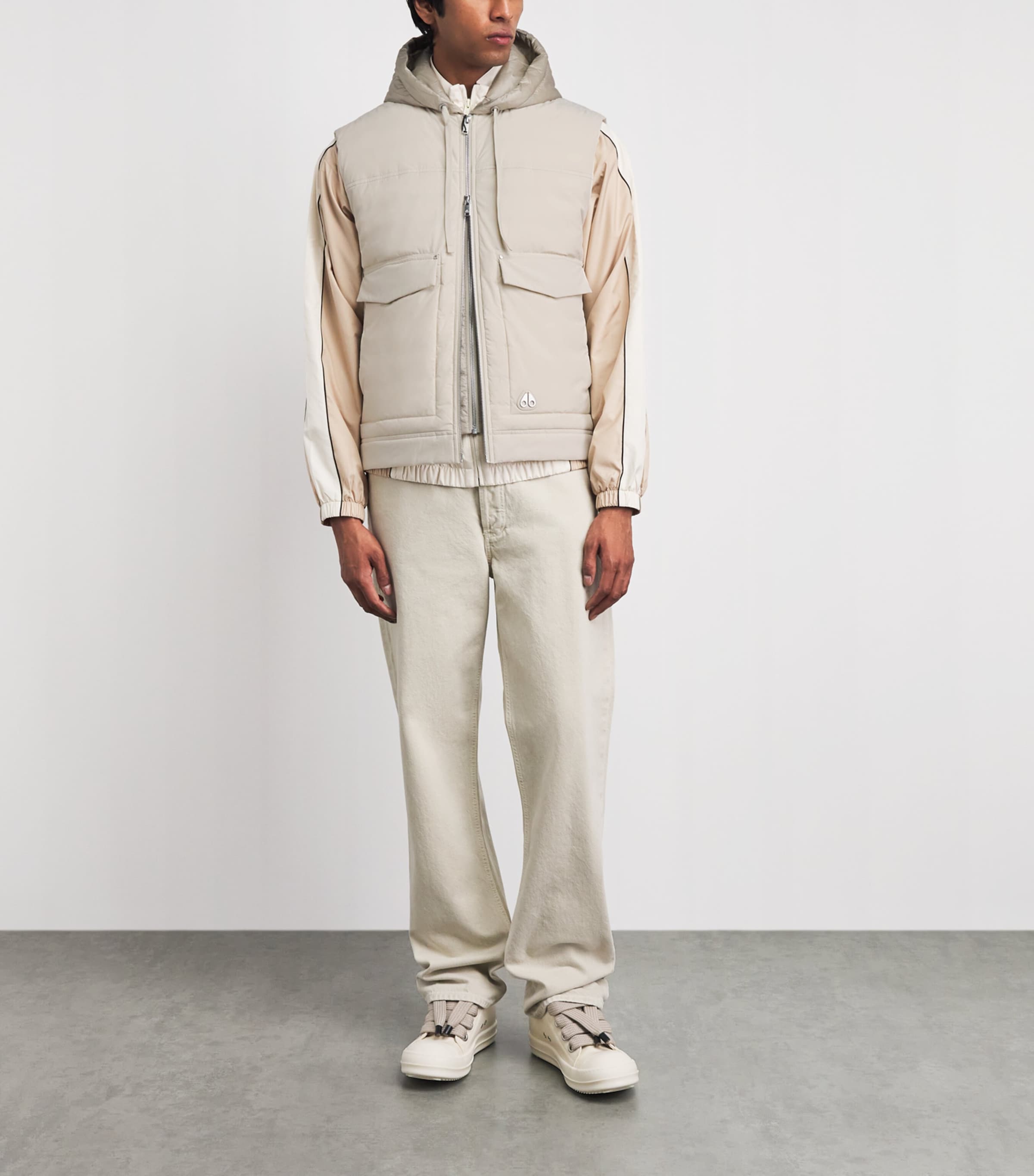 Moose Knuckles Mens Down-Filled Brixton Gilet Alabaster Image 2