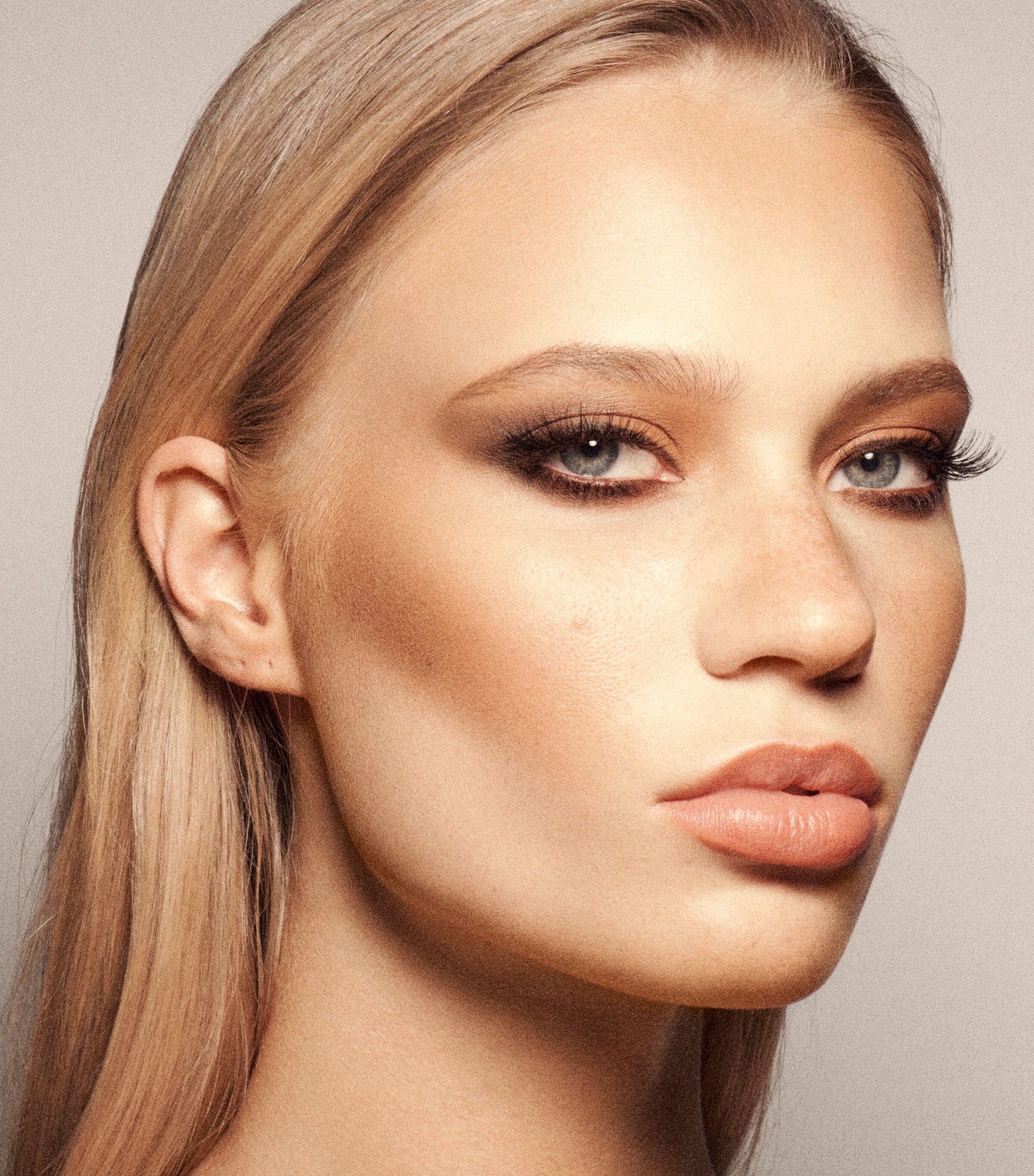 Modern Bronzer LIGHT Image 4