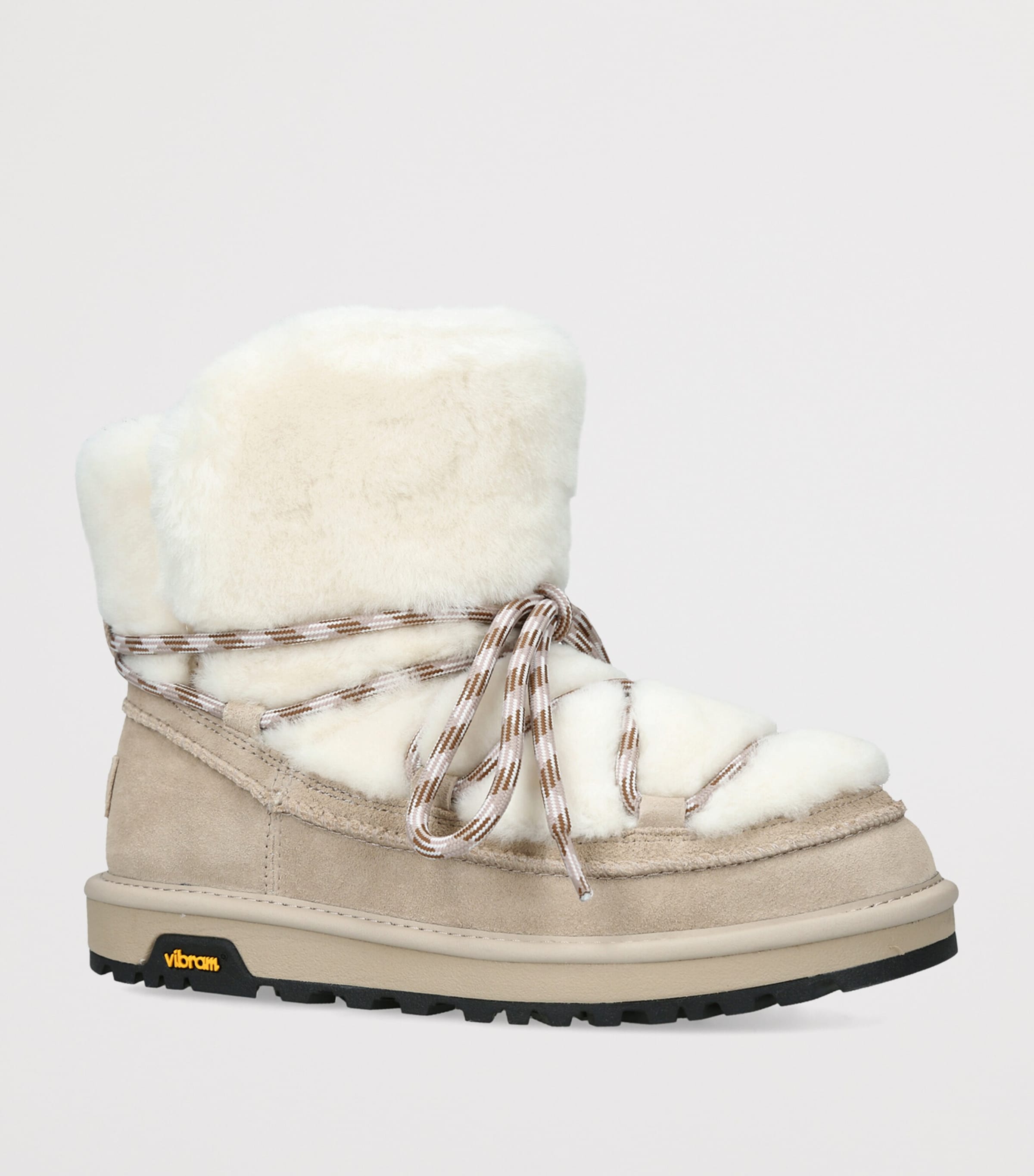 UGG Classic Tread Fluffed Boots Grey/light Image 2