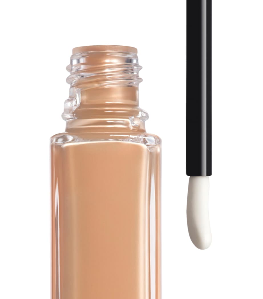 CHANEL CHANEL LES BEIGES NATURAL HEALTHY GLOW Serum Concealer Image 2