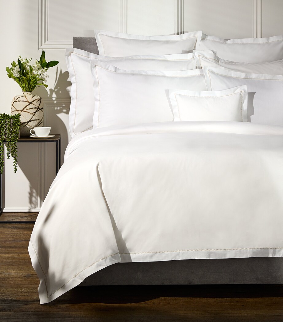 Peter Reed Barley King Duvet Cover (230cm x 220cm) White Image 1