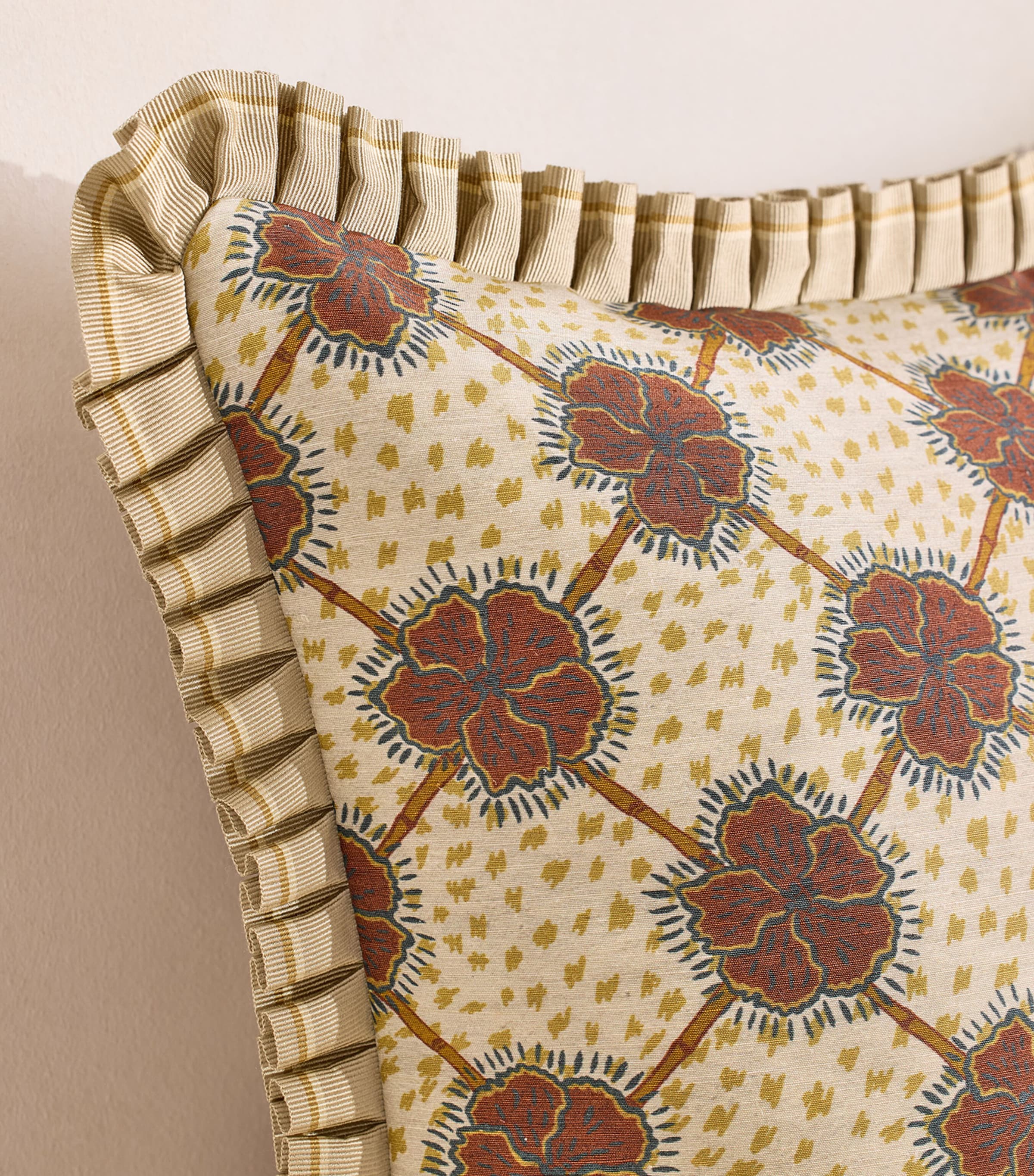Soho Home Linen-Silk Sylvie Cushion (50cm x 50cm) Image 2