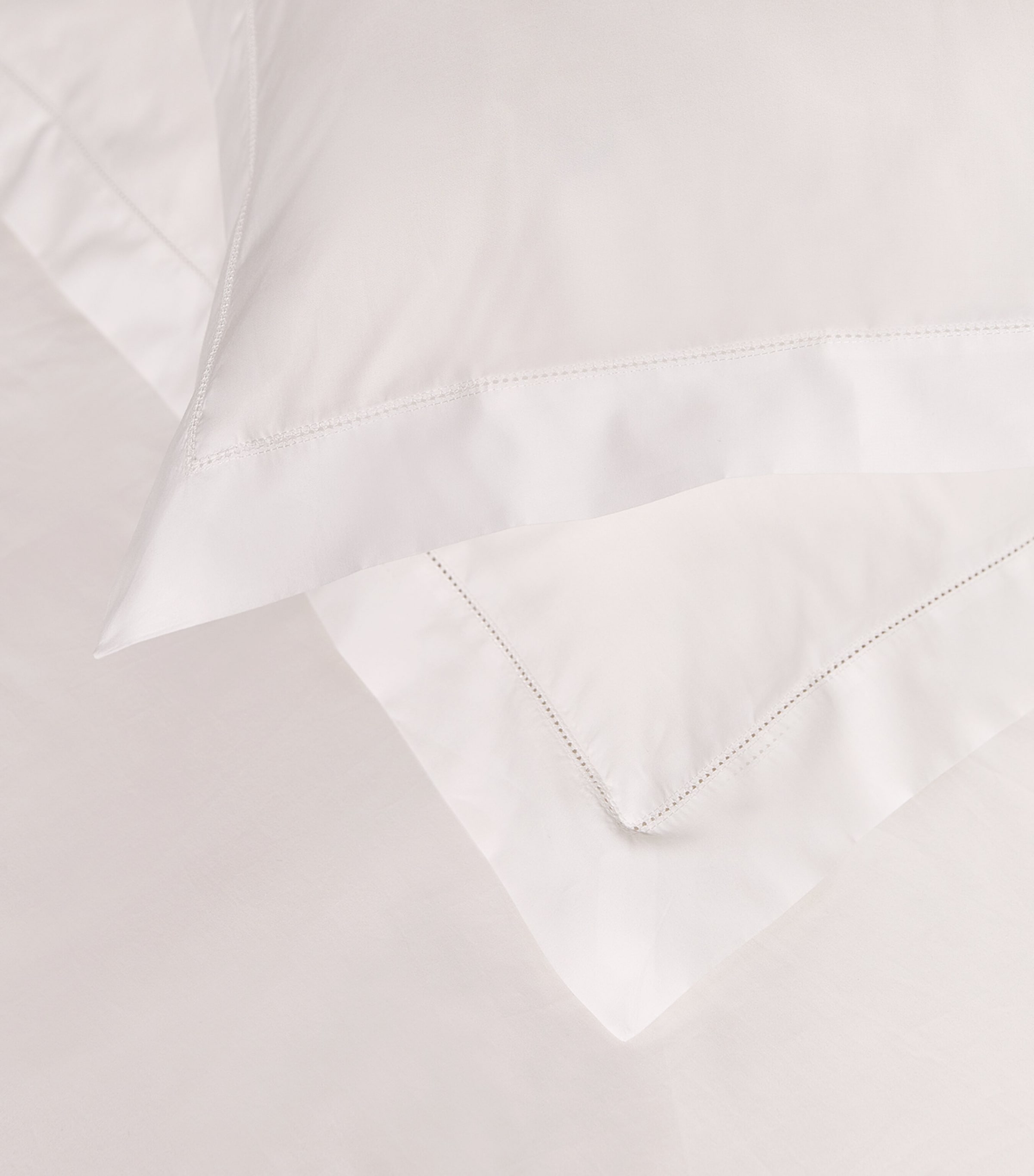 Cadogan King Duvet Cover Set (230cm x 220cm) WHITE Image 7