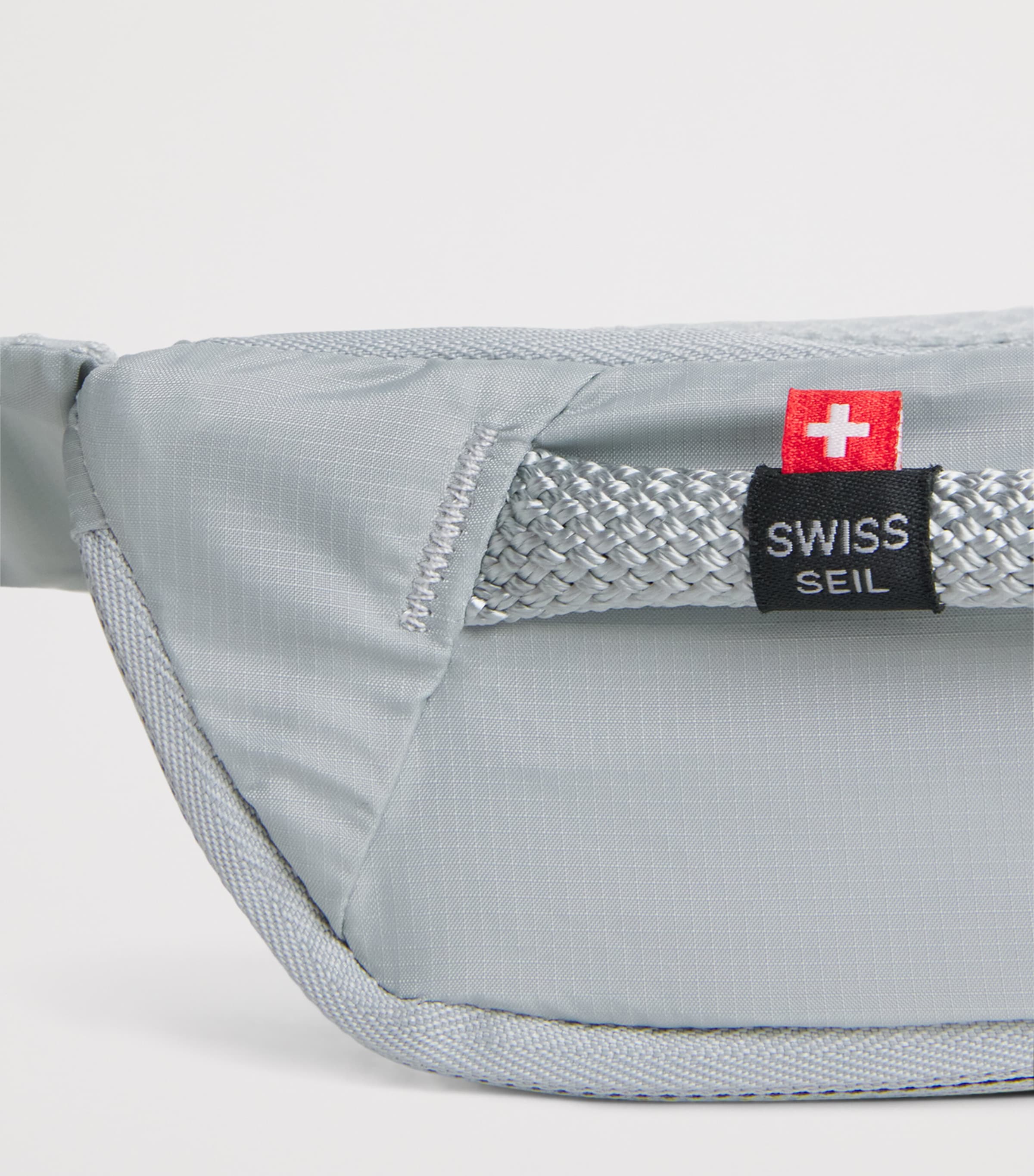 On Womens Waist Pack 2L Lite Belt Bag Glacier Image 5