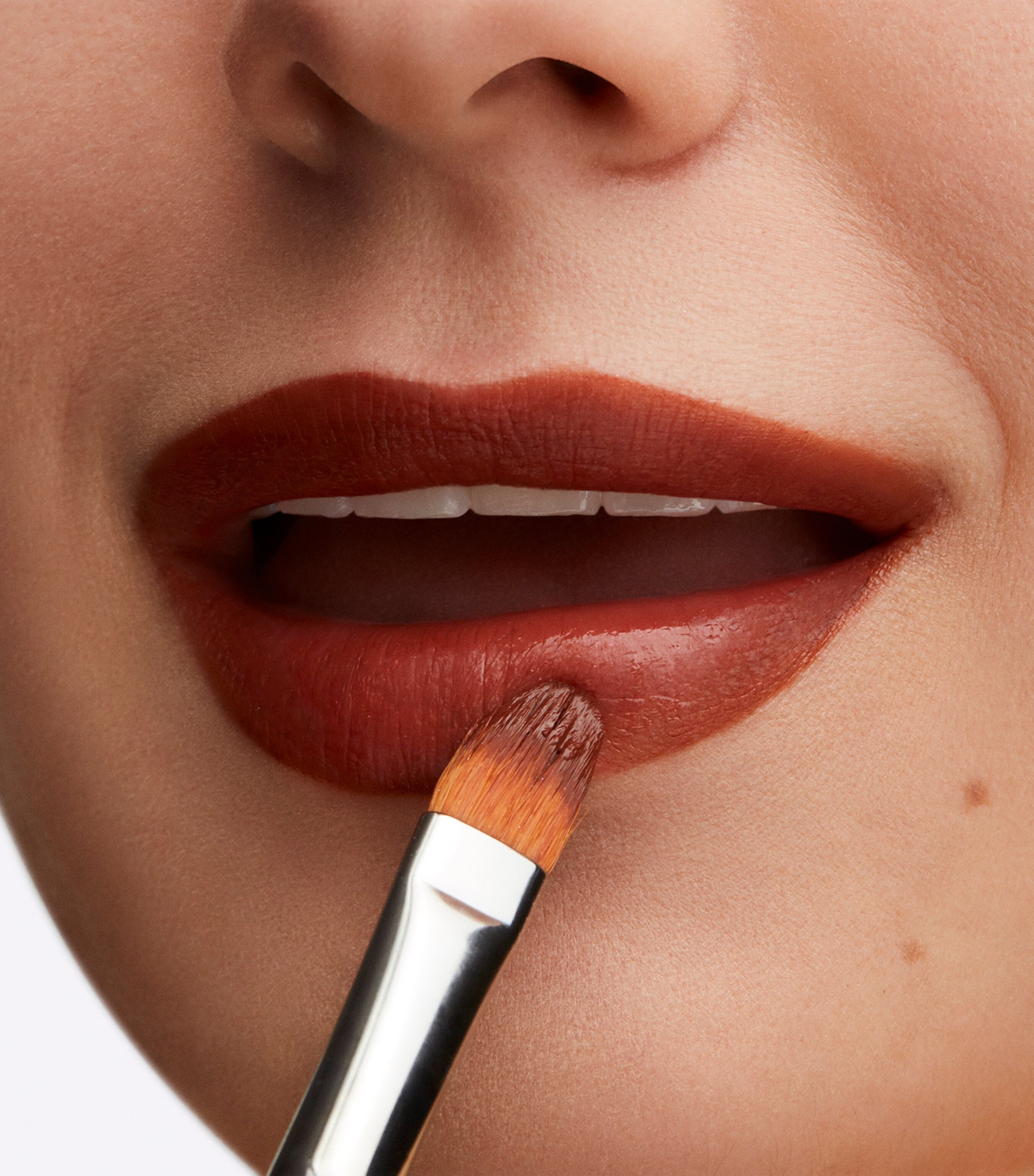 Lustreglass Sheer-Shine Lipstick CAN'T DULL MY SHINE Image 4