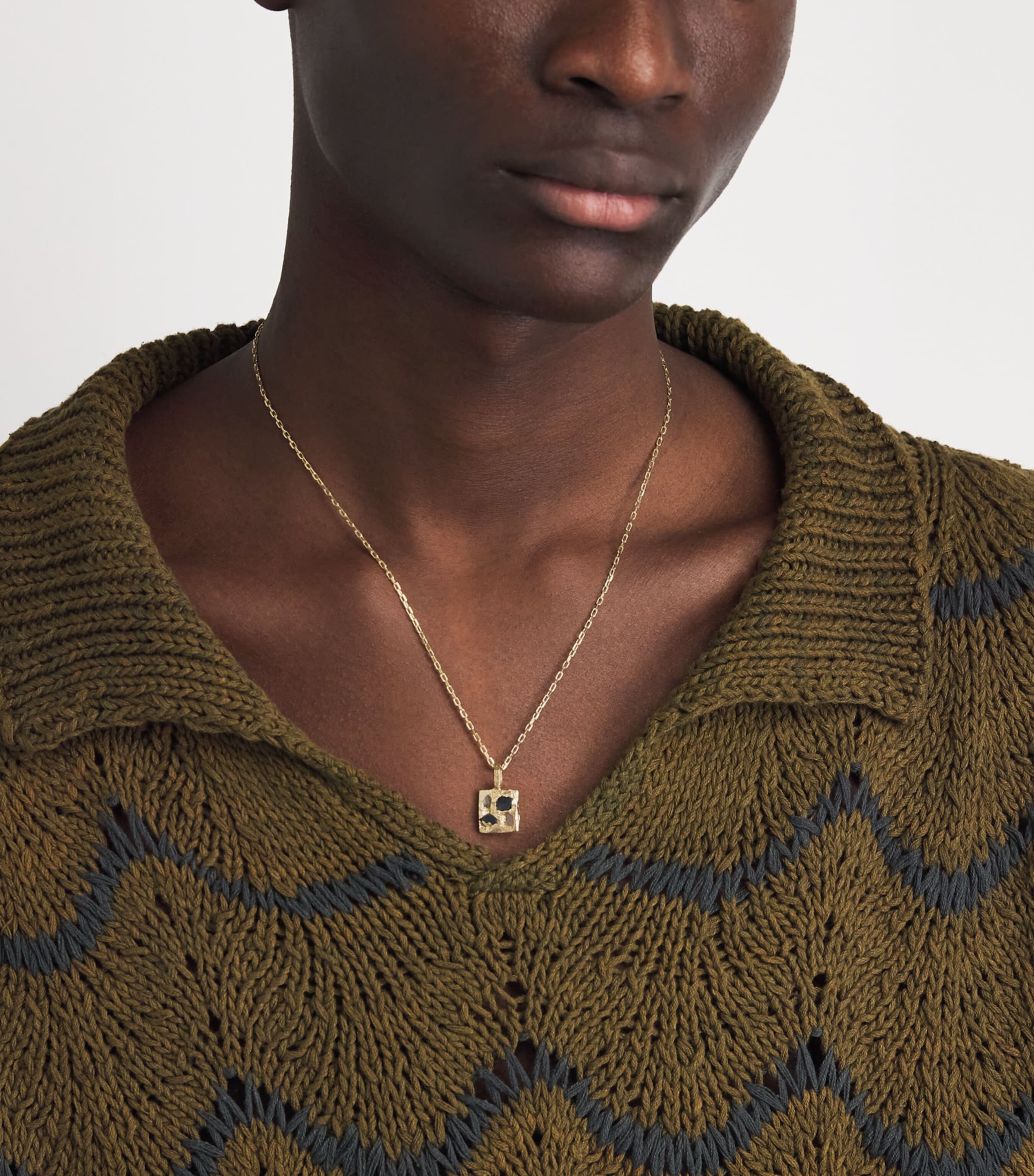 THE OUZE Yellow Gold and Sapphire Scatter Necklace Gold Image 4