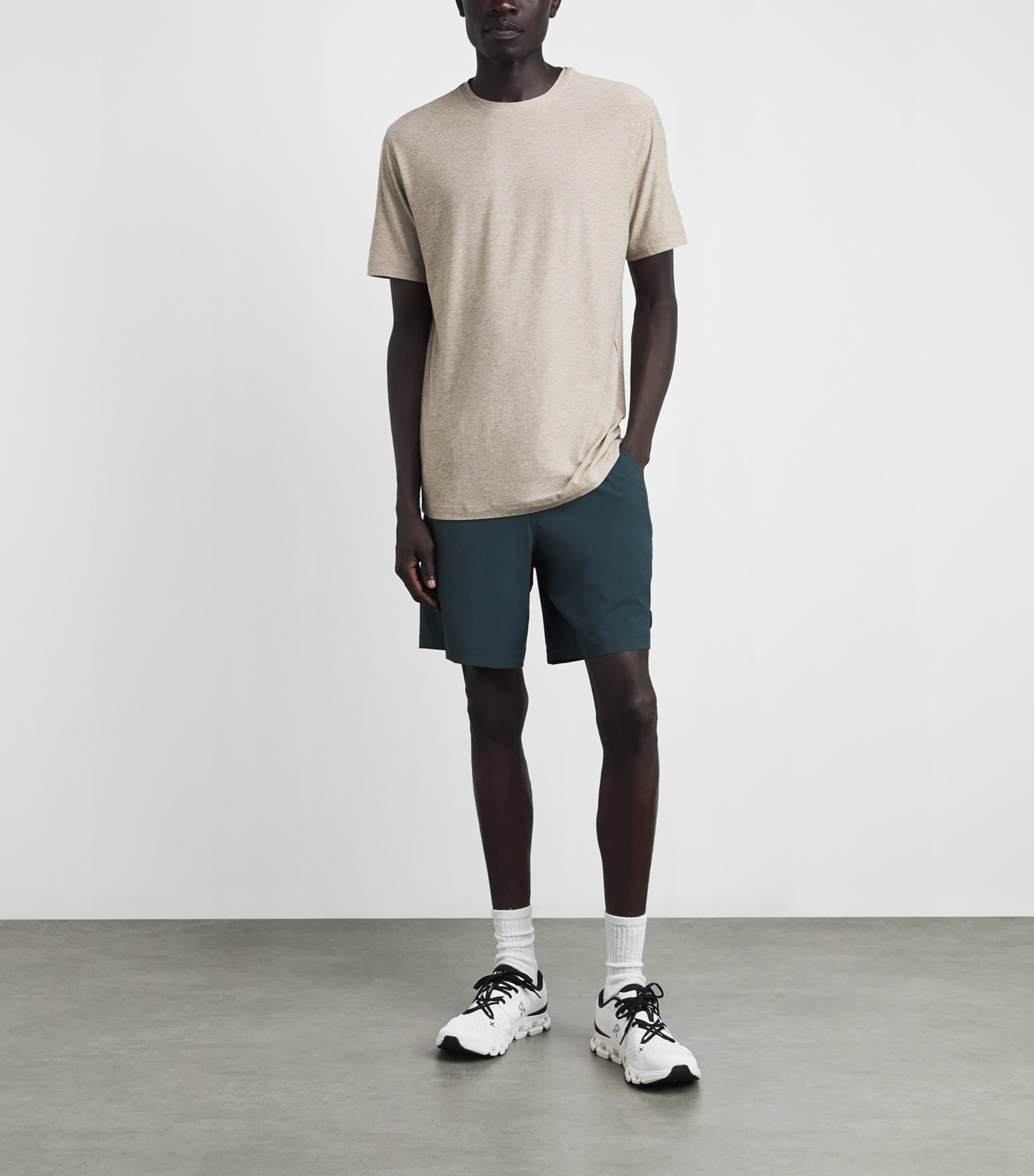 VUORI Mens 7'' Lined Kore Shorts Hek Hemlock Hea Image 2