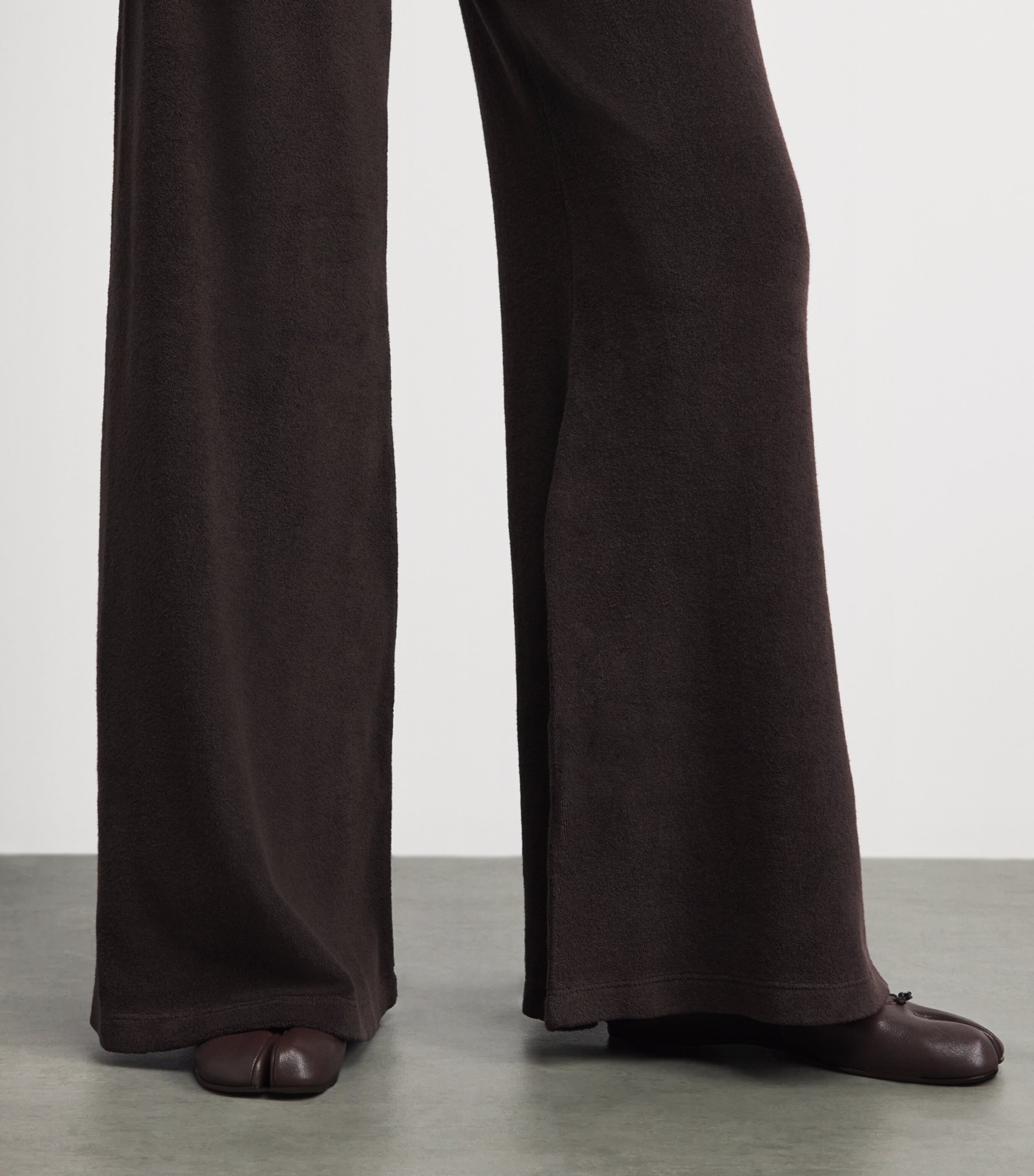 Suzie Kondi Womens Cotton-Blend Zephyra Sweatpants Truffle Image 3