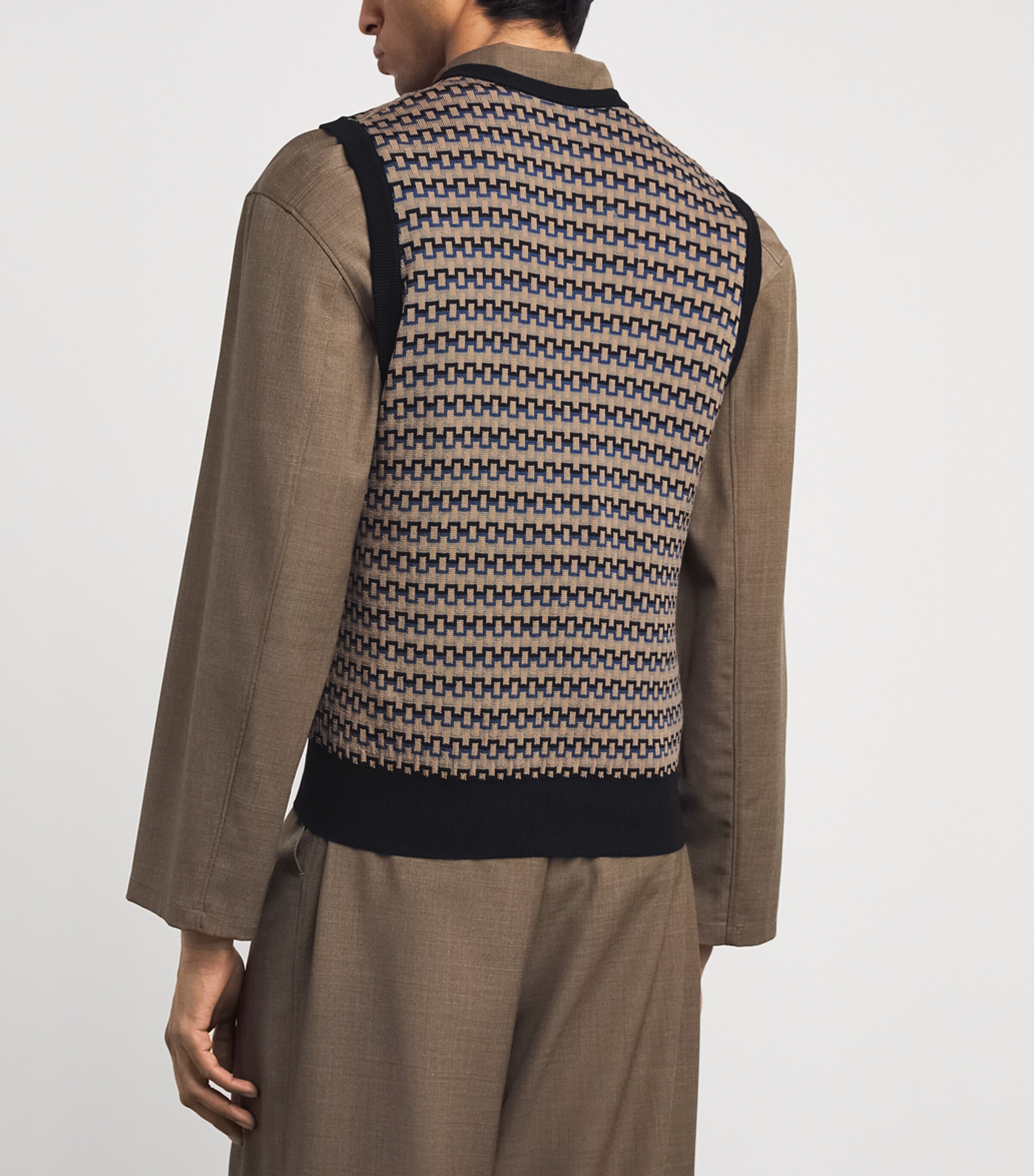 Lemaire Mens Cotton Geometric Sweater Vest Black / Beige Image 5