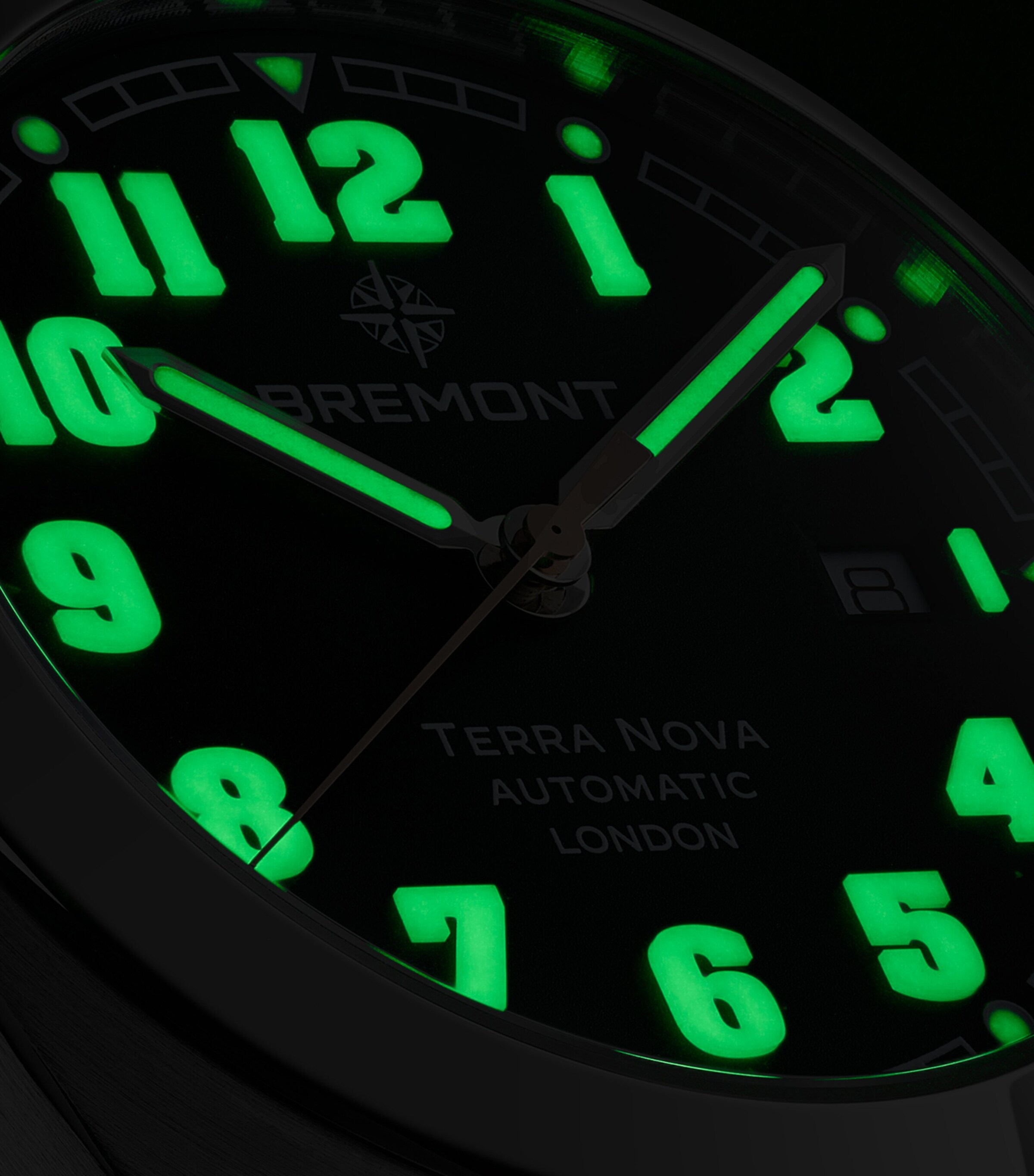 Stainless Steel and Leather Terra Nova Field Watch 40.5mm GREEN Image 3