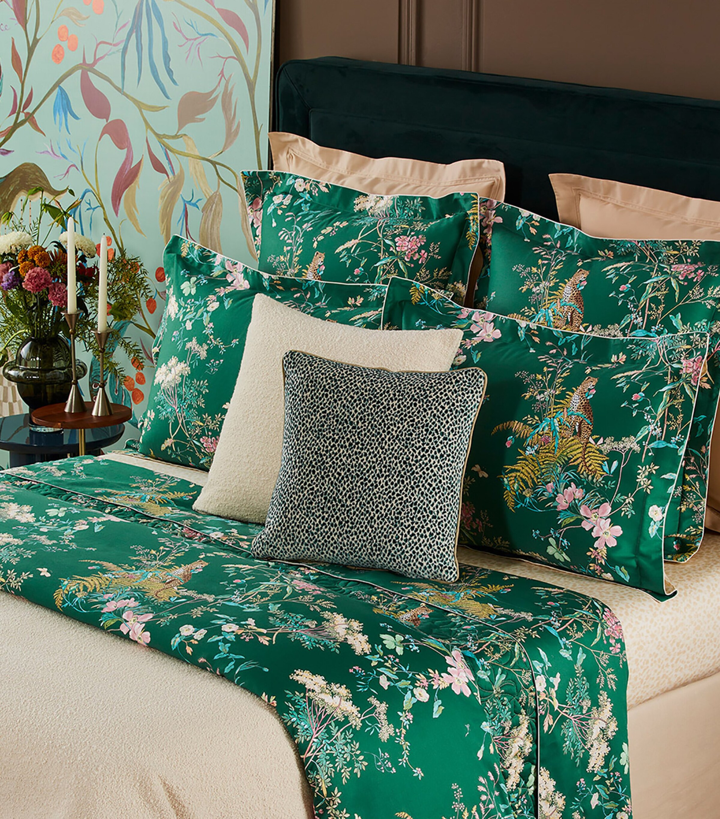 Yves Delorme Contes King Oxford Pillowcase (54cm x 94cm) Multicoloured Image 2