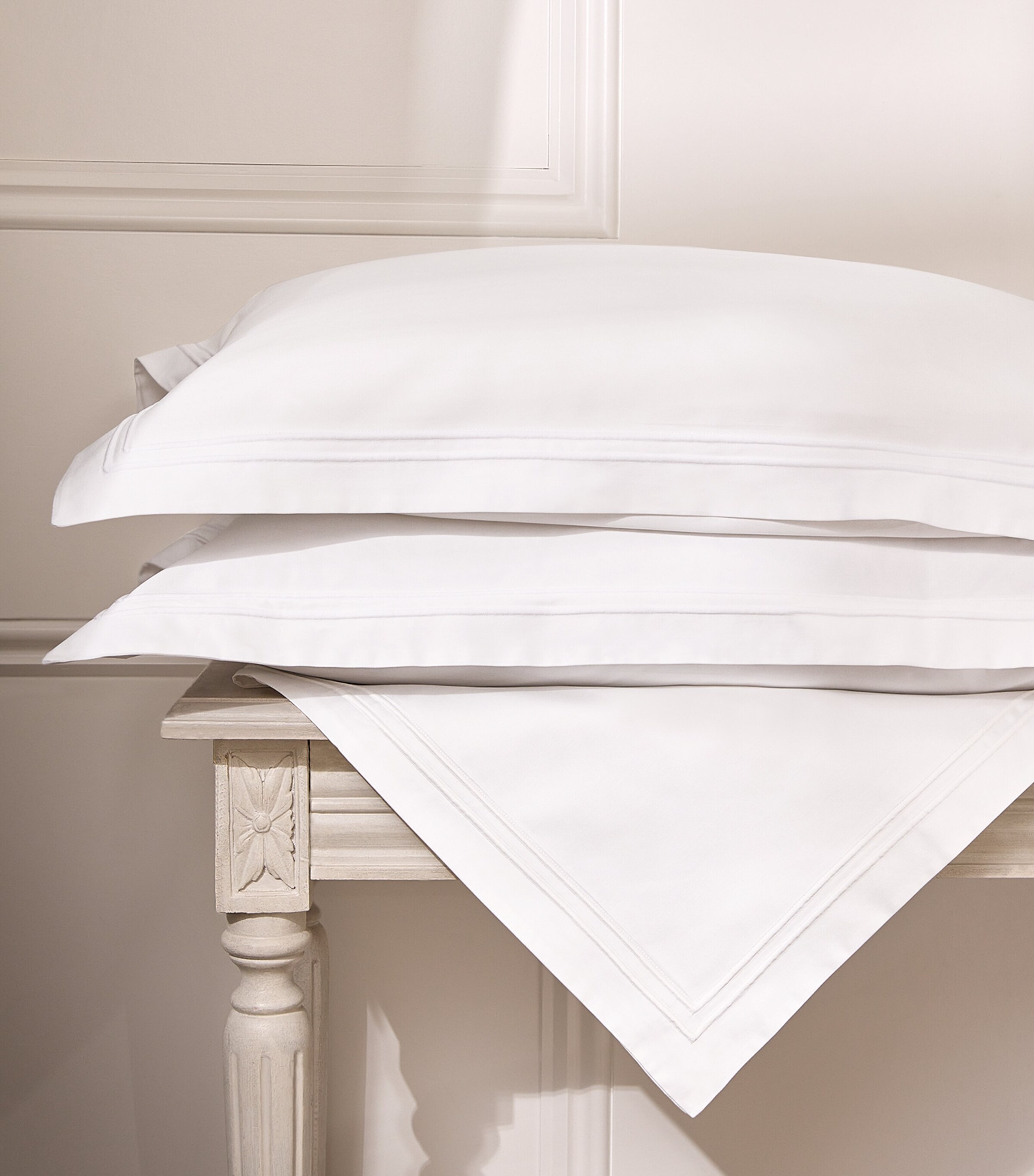 Harrods of London Richmond Oxford Pillowcase Pair (50cm x 75cm) White Image 5