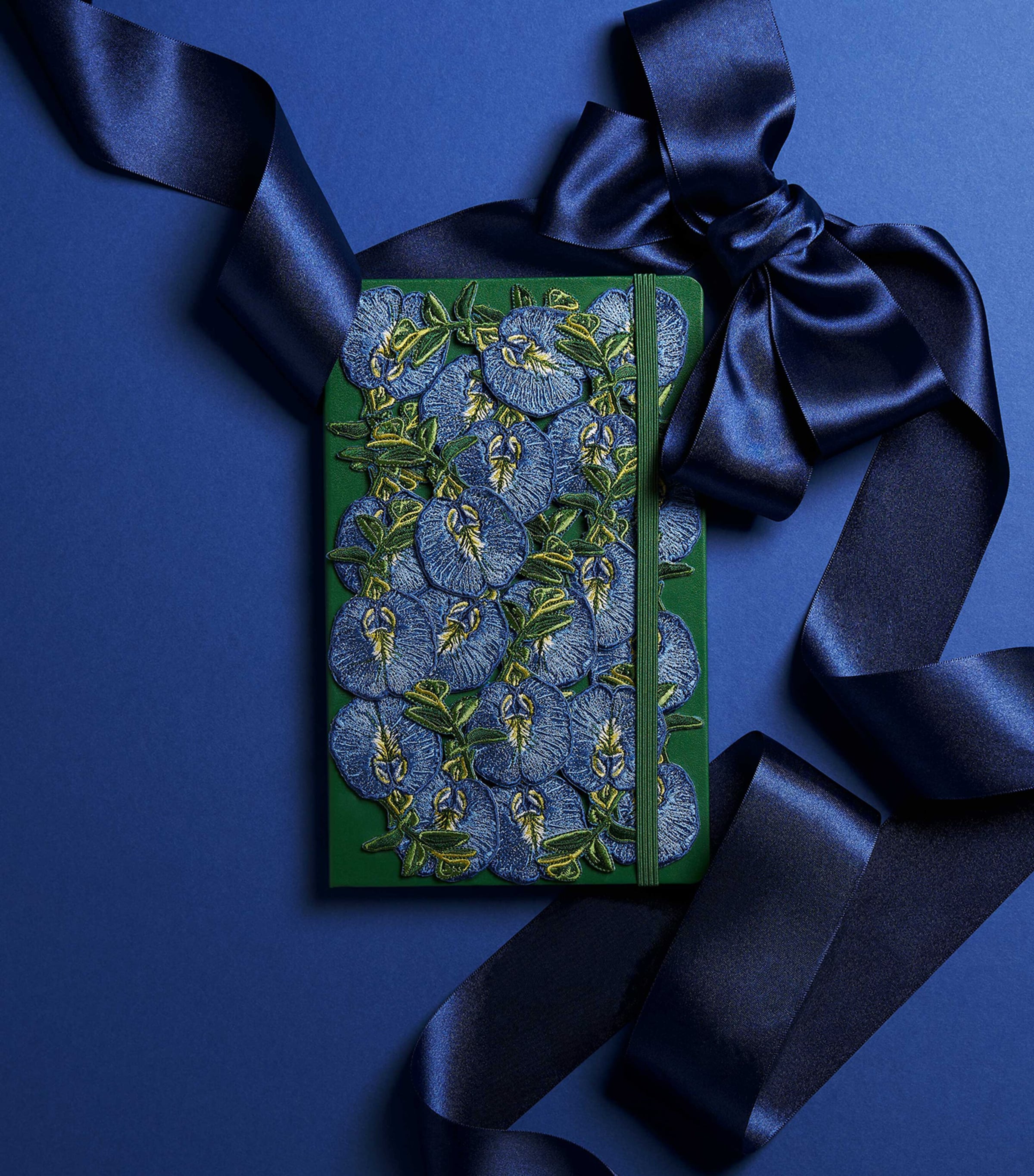 Large Haute Couture Collection Clitoria Blue Notebook MULTI Image 4