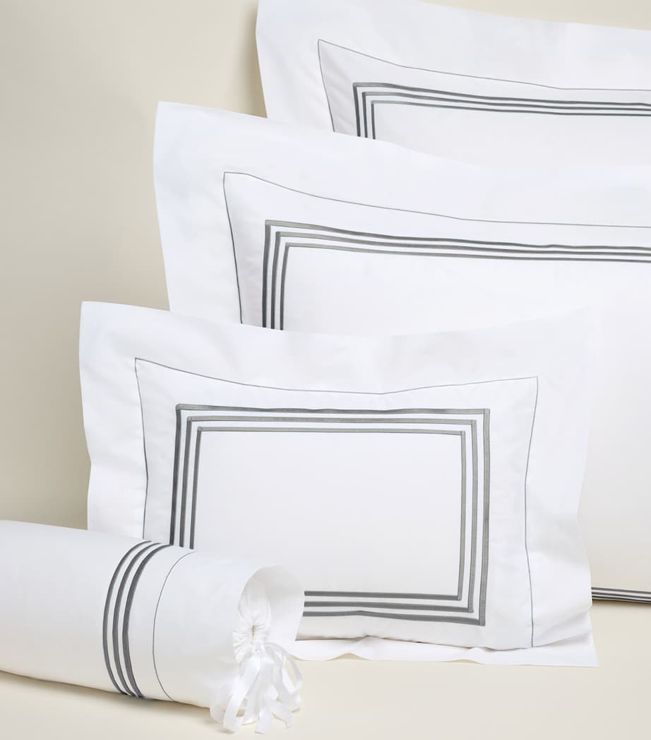 Pratesi Tre Righe Pillowcase (50cm x 90cm) Wht/charcoal Image 2