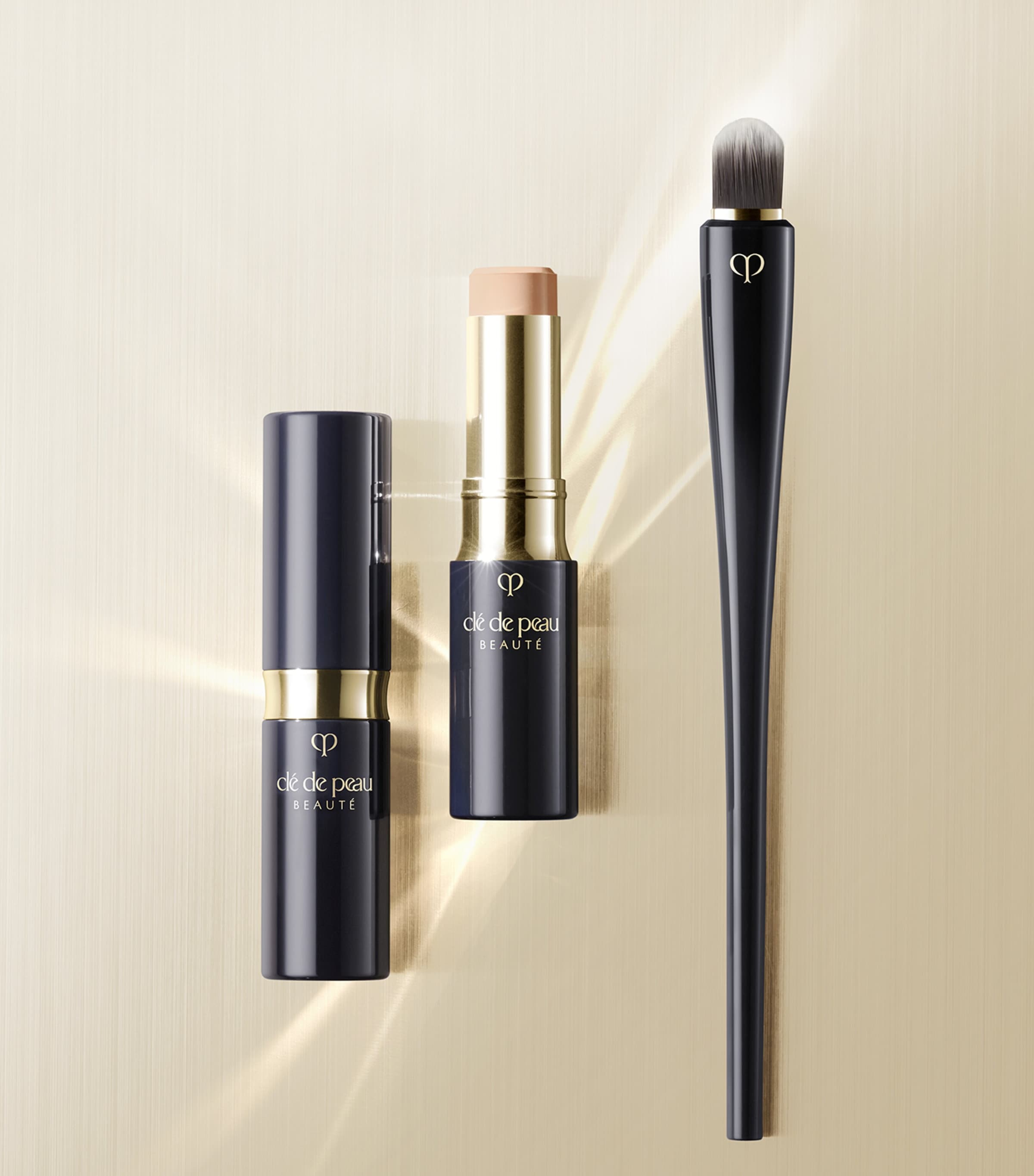 Clé de Peau Beauté Concealer Honey Image 5