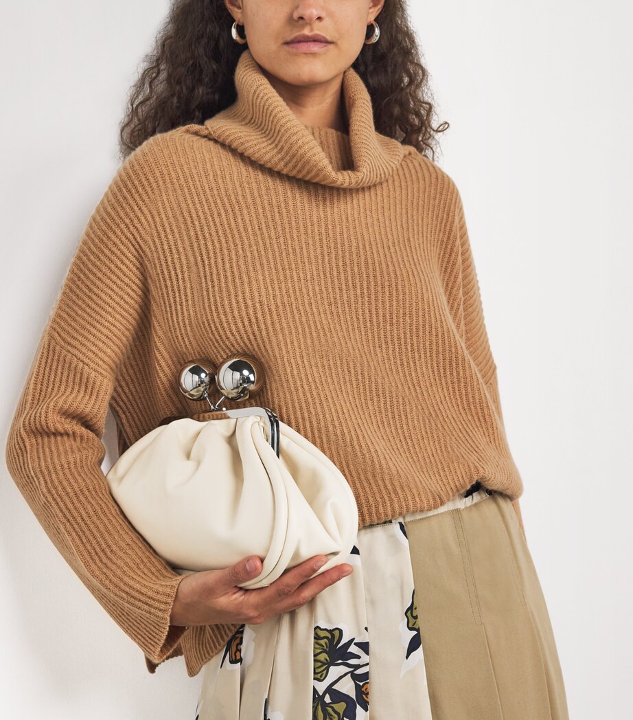 Medium Leather Pasticcino Clutch Bag IVORY Image 5