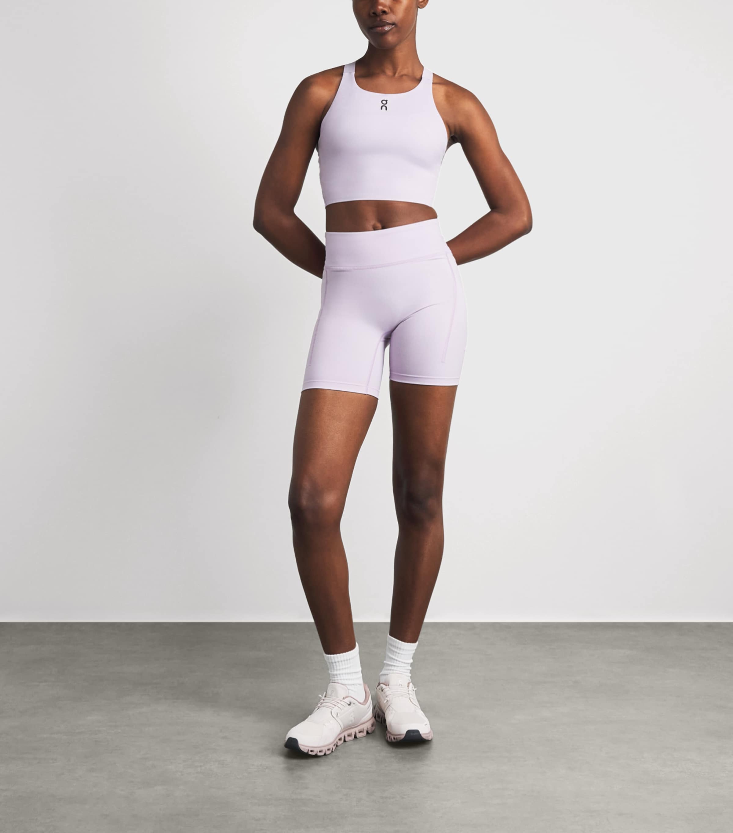 On Womens Cloud 6 Trainers Oyster | Biscuit Image 2