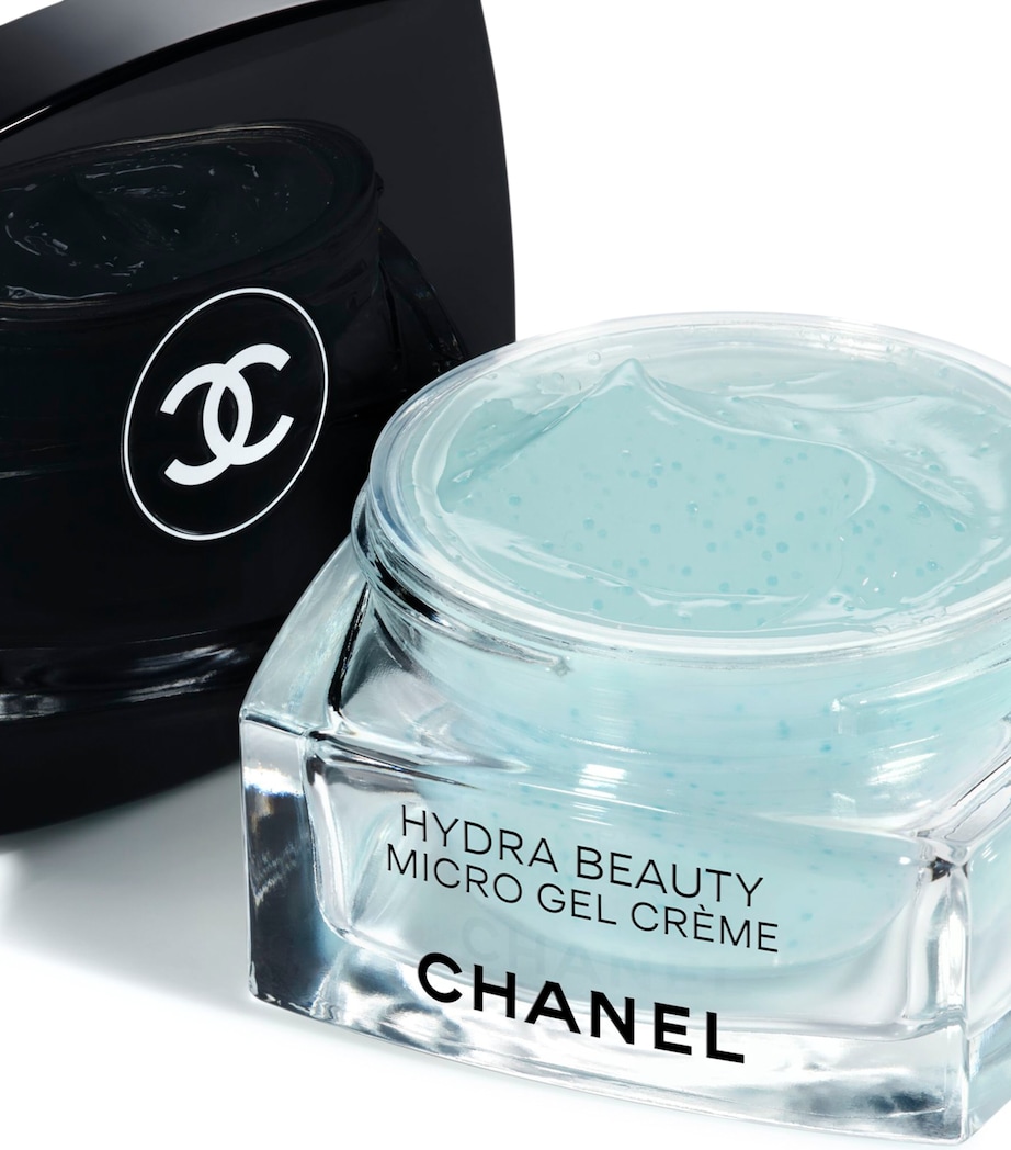 CHANEL HYDRA BEAUTY MICRO GEL CRÈME Fortifying Replenishing Hydration Image 2