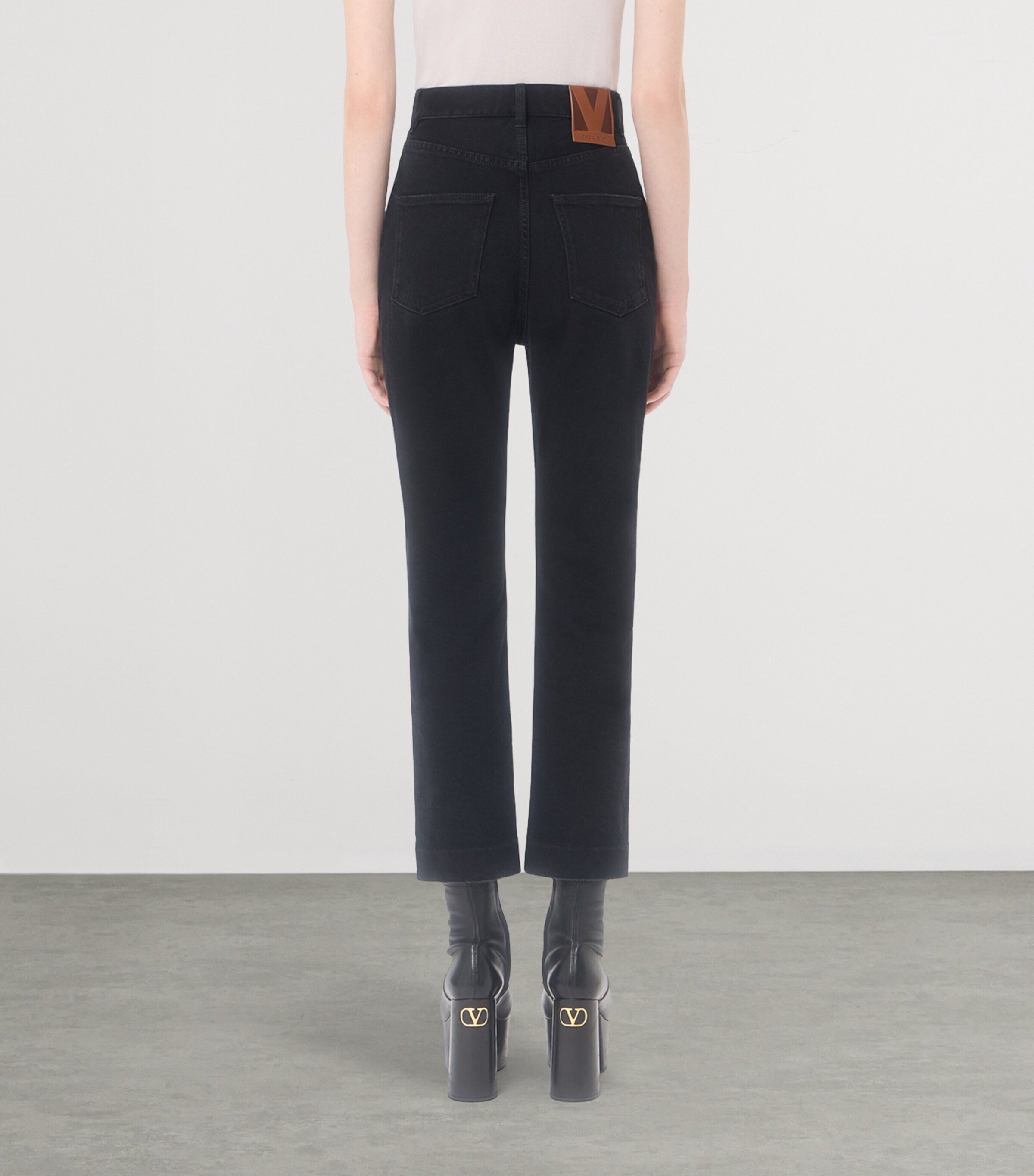 Valentino Womens Stretch-Denim Cropped Straight Jeans Image 5