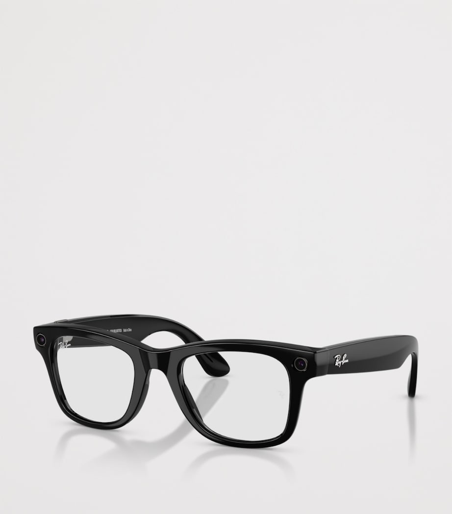 Ray-Ban Meta Wayfarer AI Sunglasses Image 2